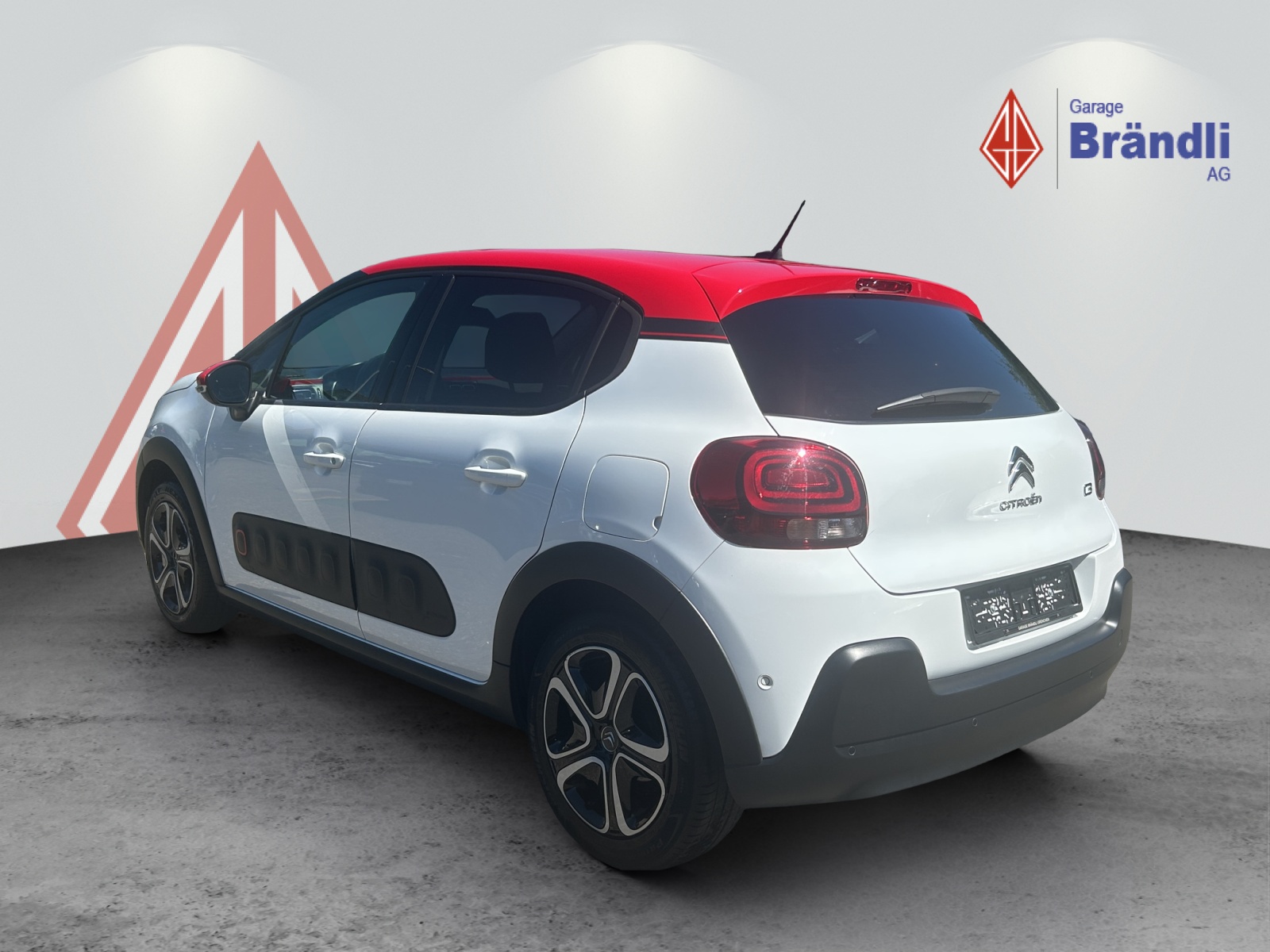CITROEN C3 1.2 PureTech Shine-image-3