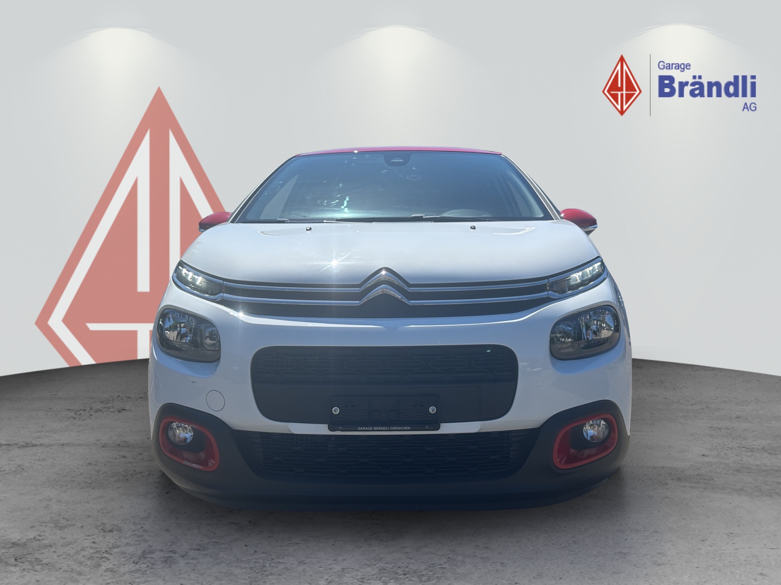 CITROEN C3 1.2 PureTech Shine-image-1