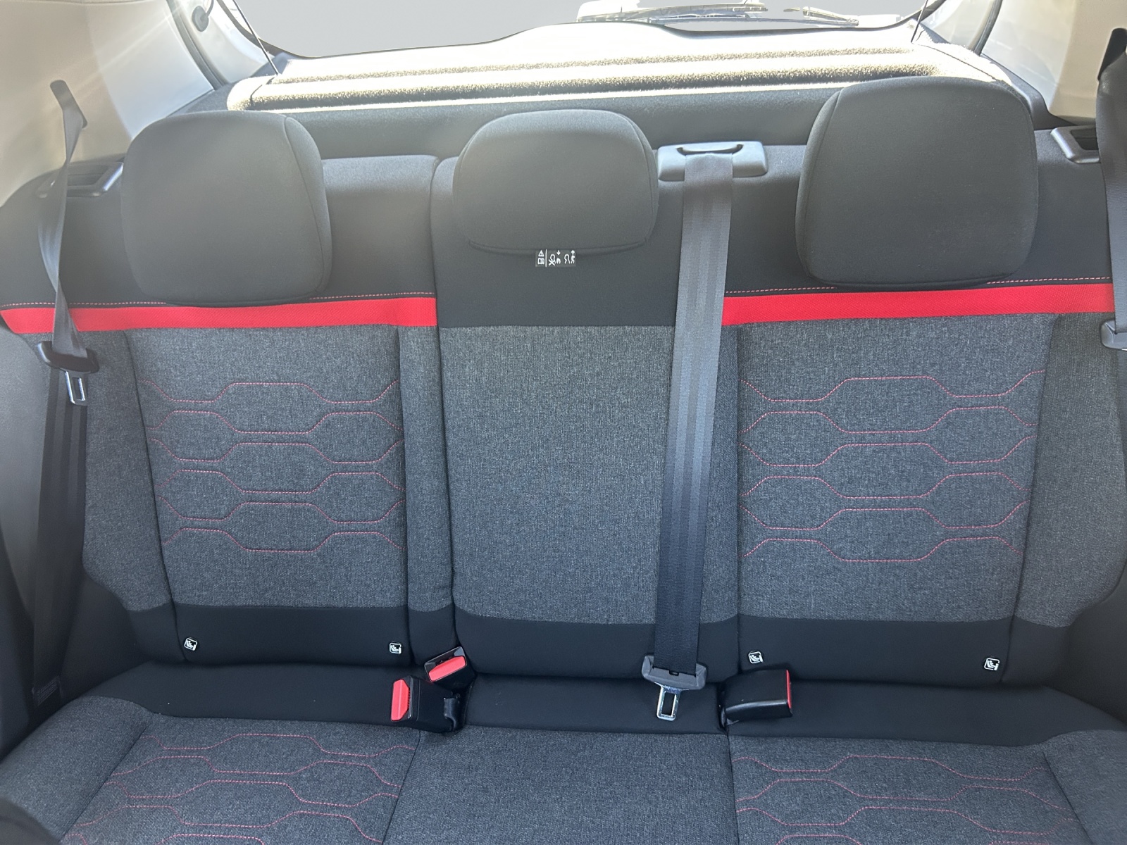 CITROEN C3 1.2 PureTech Shine-image-8