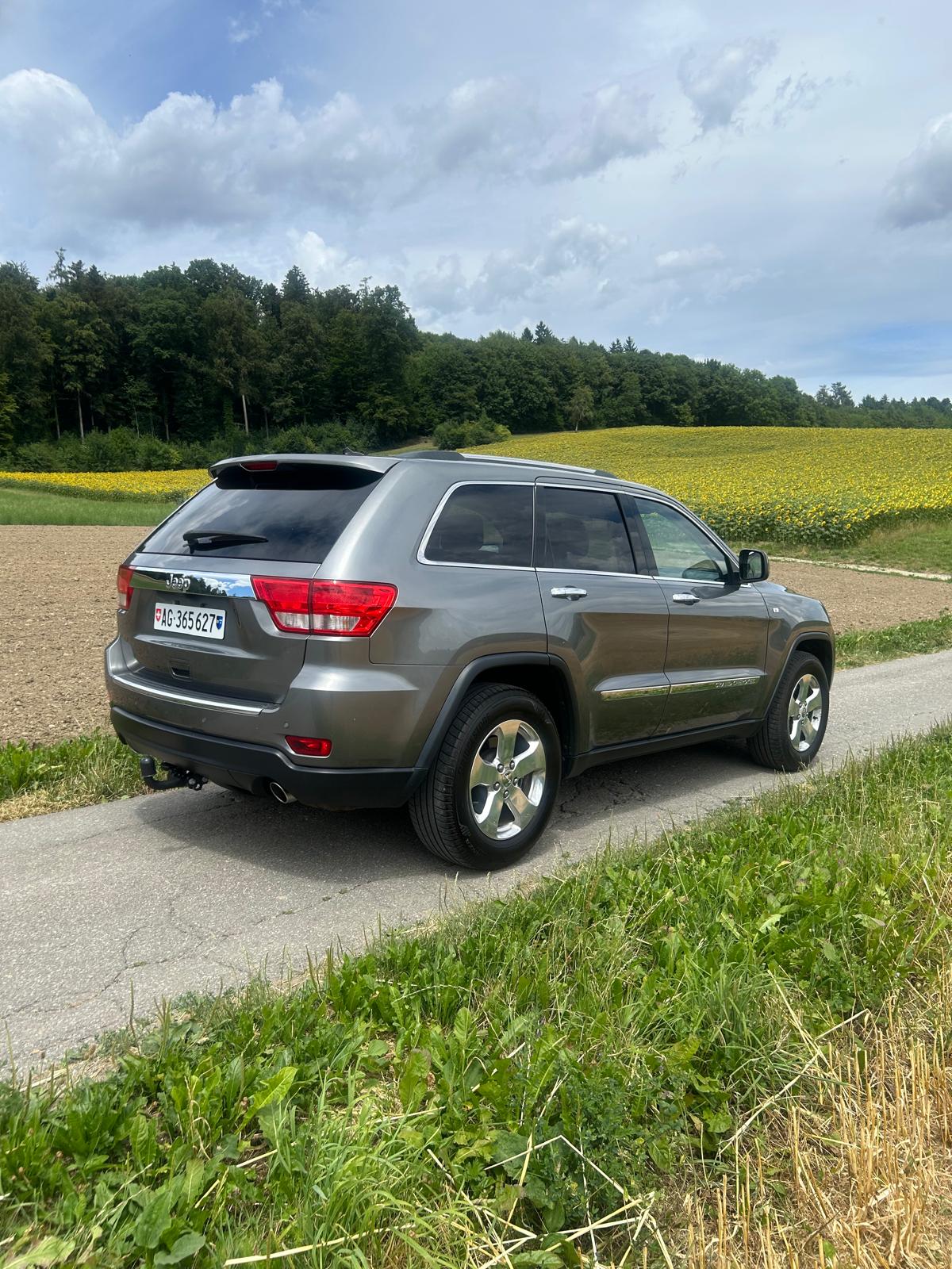 JEEP 3.0 CRD Limited-image-1