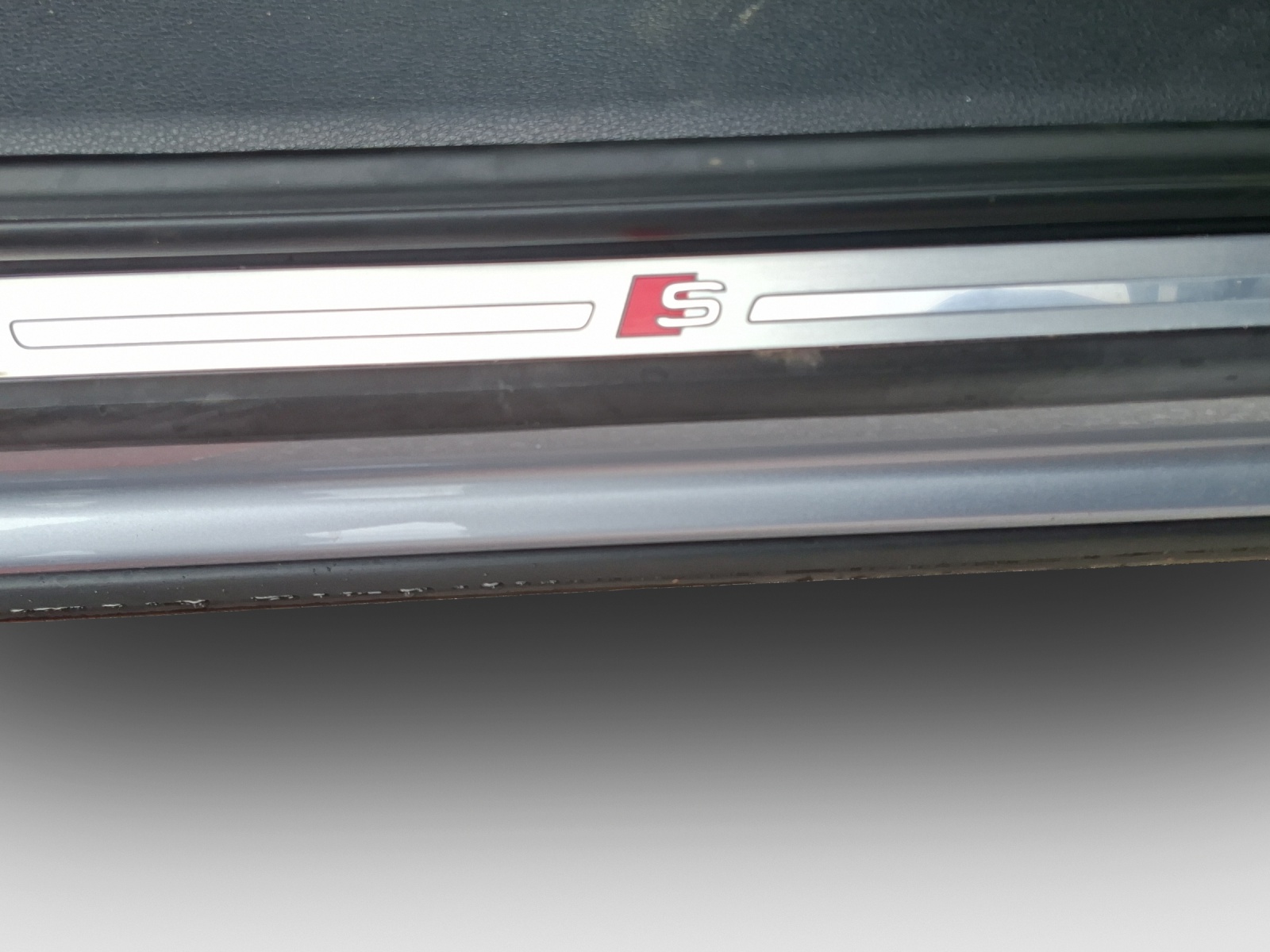 AUDI Q3 40 TFSI advanced quattro S-tronic-image-15