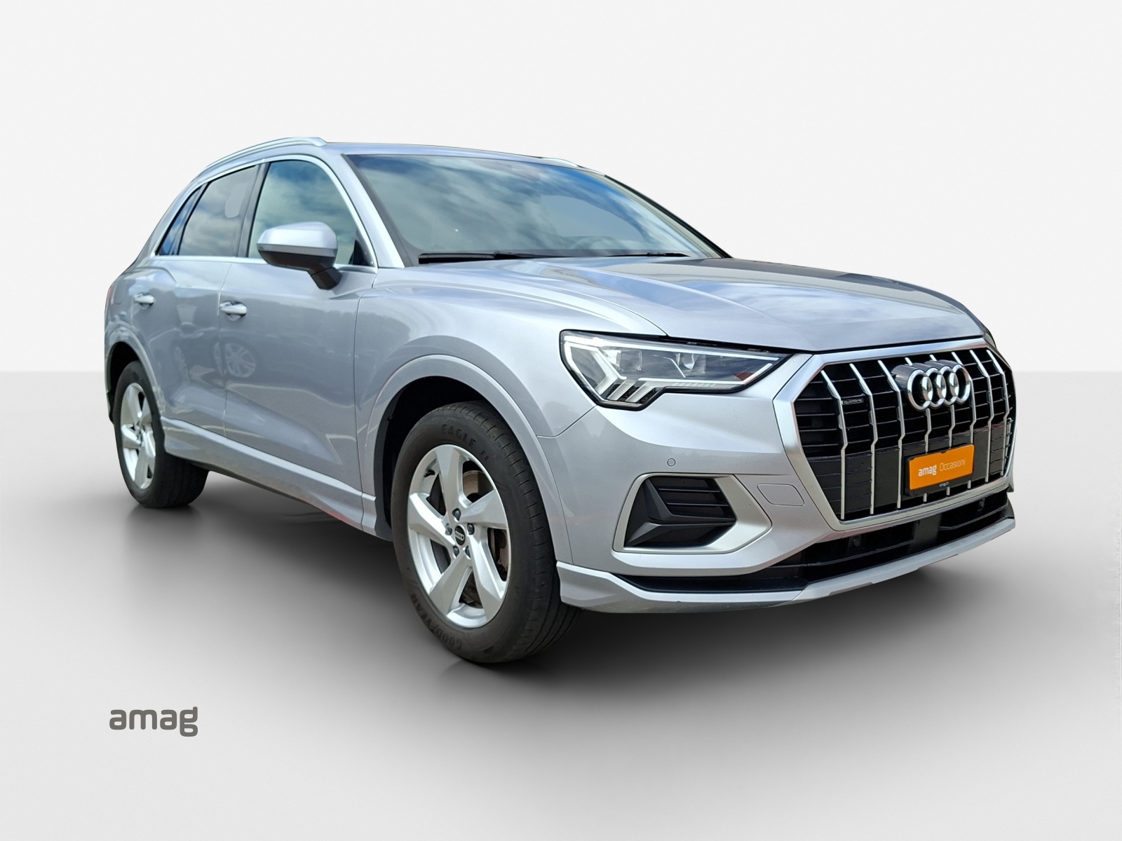 AUDI Q3 40 TFSI advanced quattro S-tronic-image-5