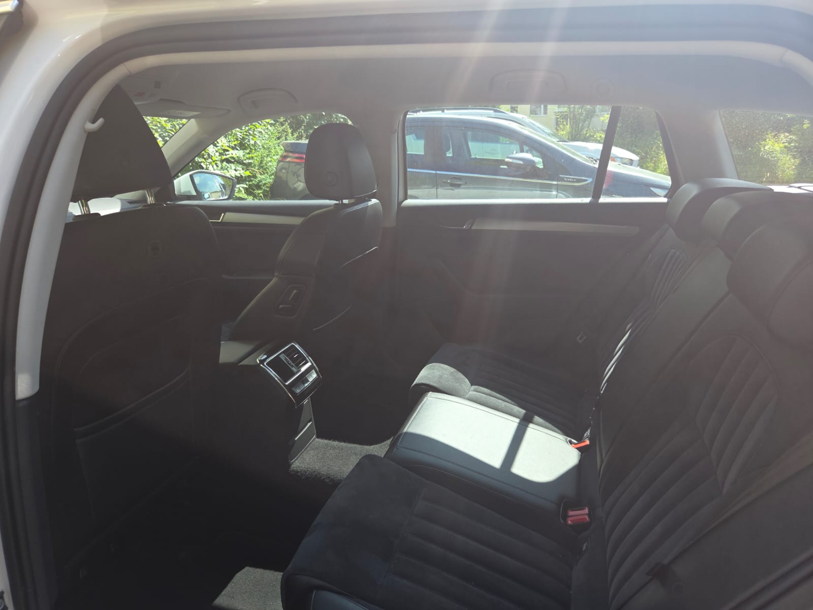 SKODA 1.8 TSI Style DSG-image-3