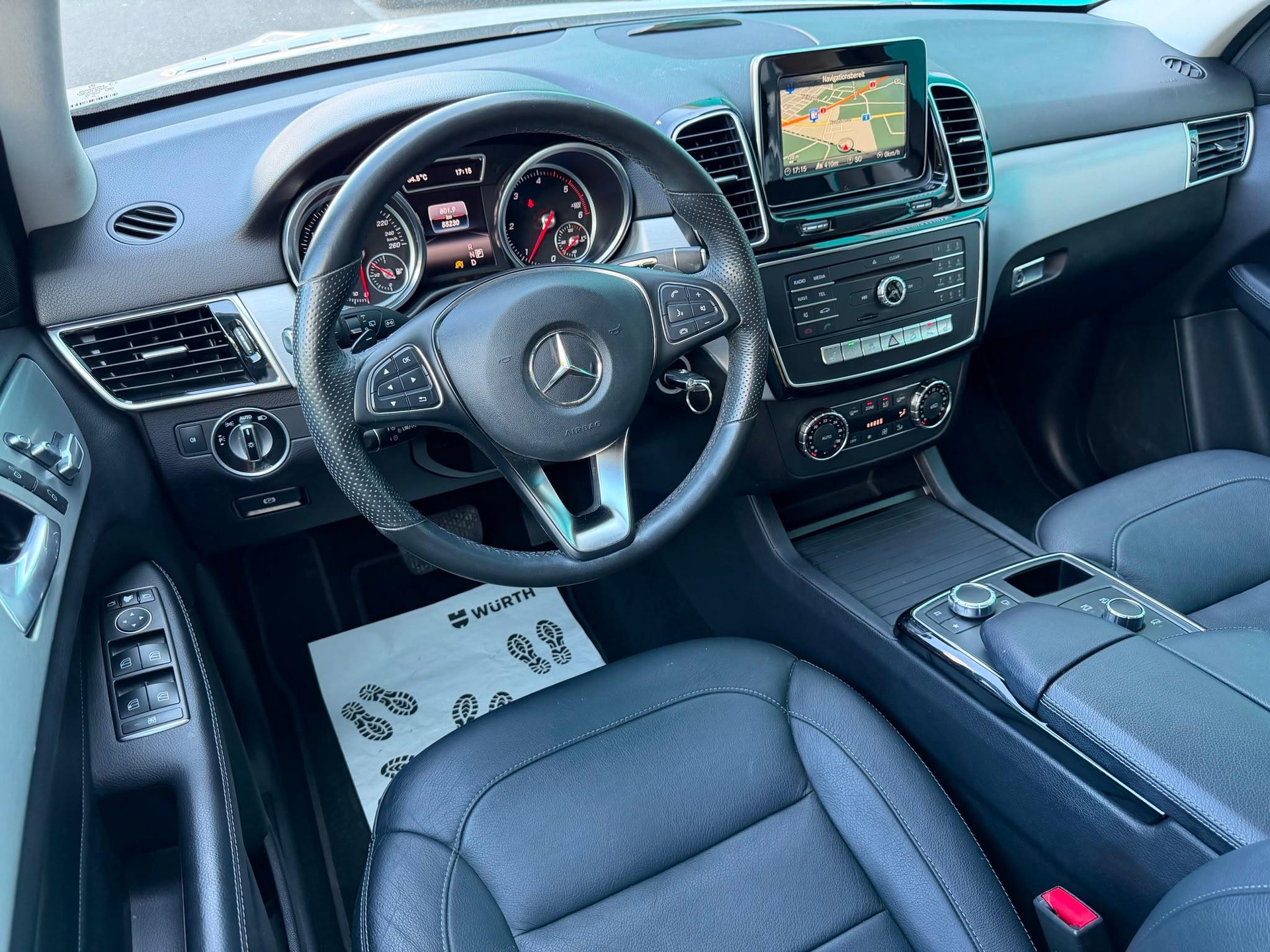 MERCEDES-BENZ GLE 250 d-image-7