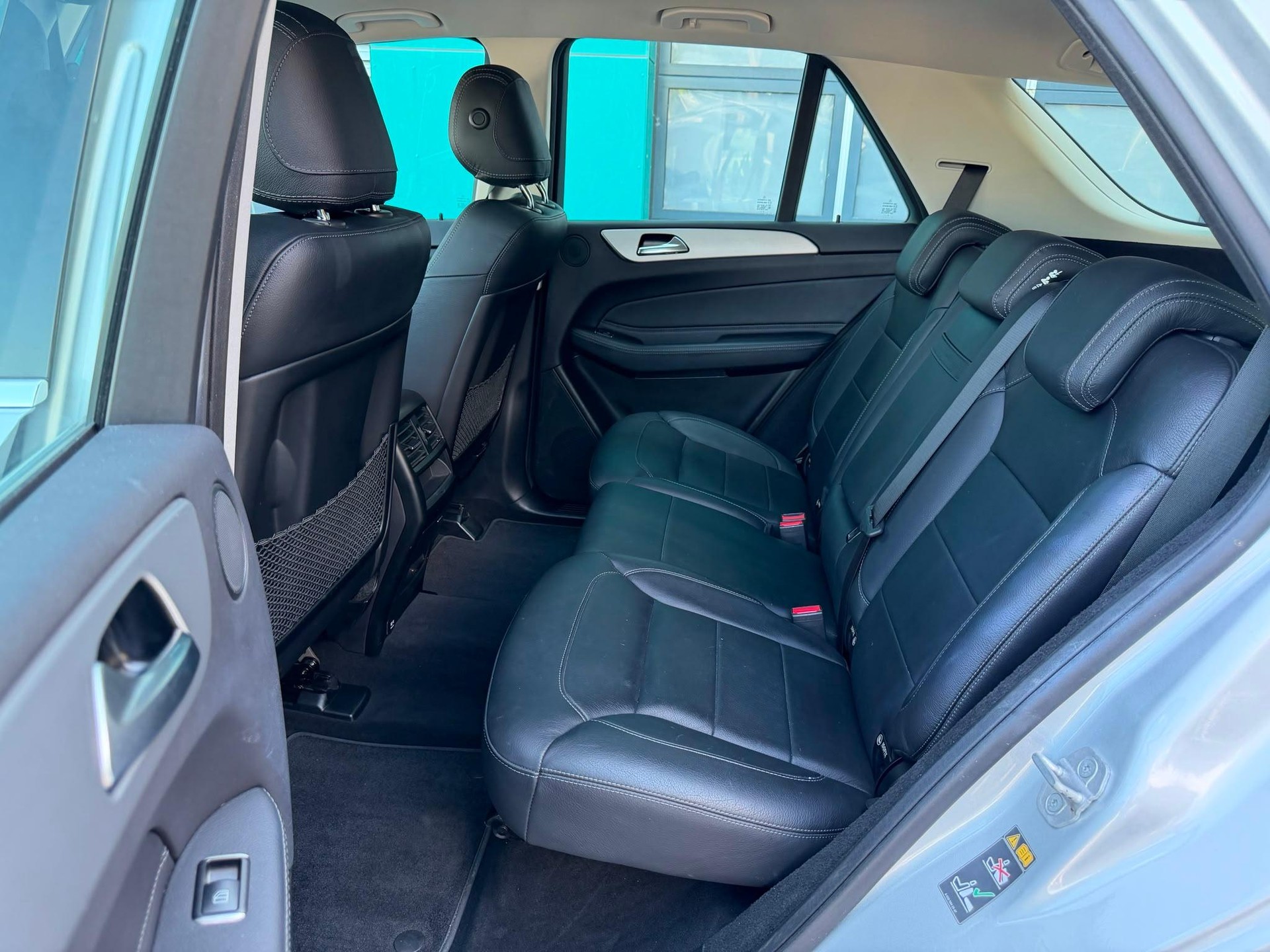 MERCEDES-BENZ GLE 250 d-image-19