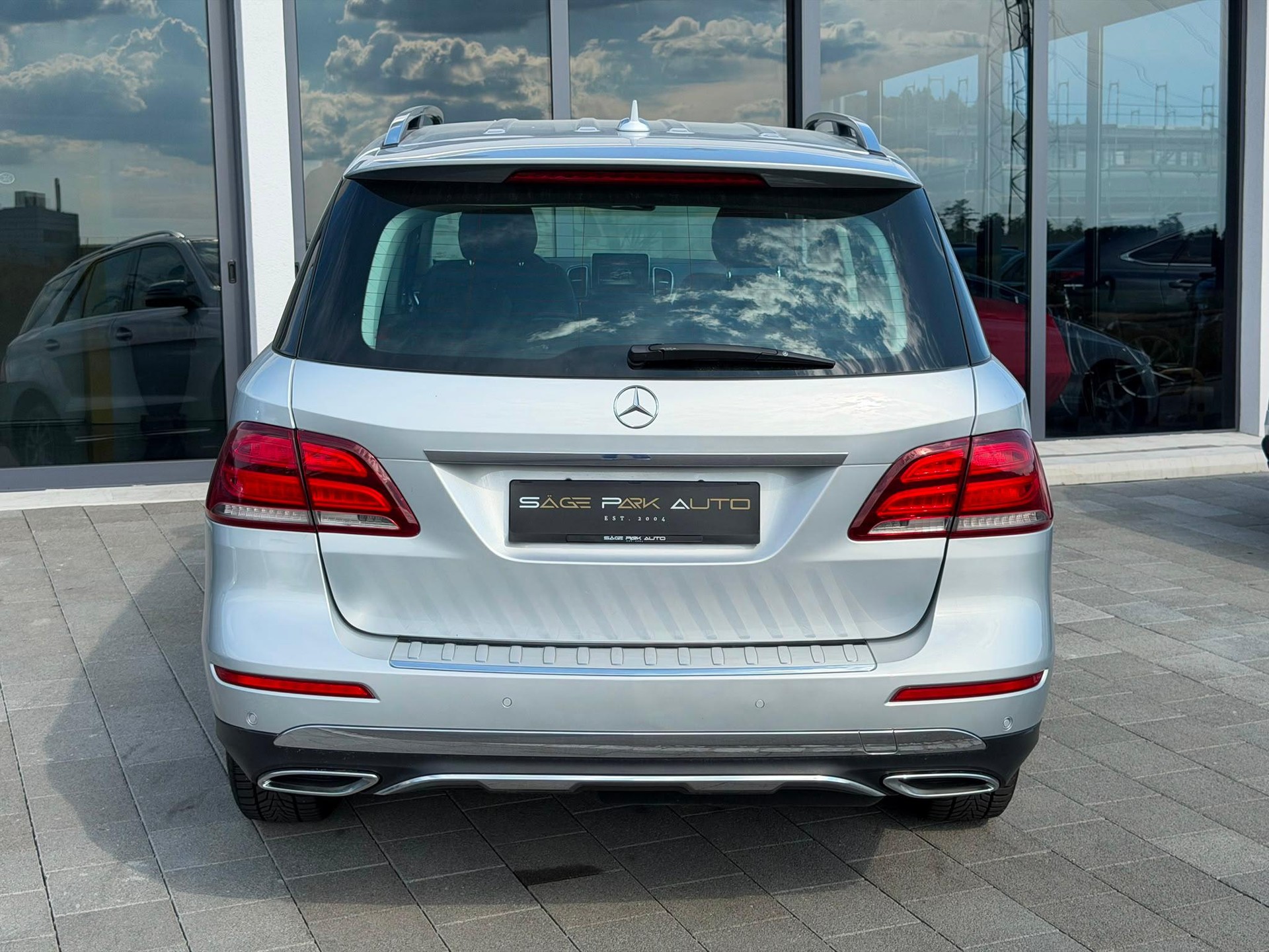 MERCEDES-BENZ GLE 250 d-image-5