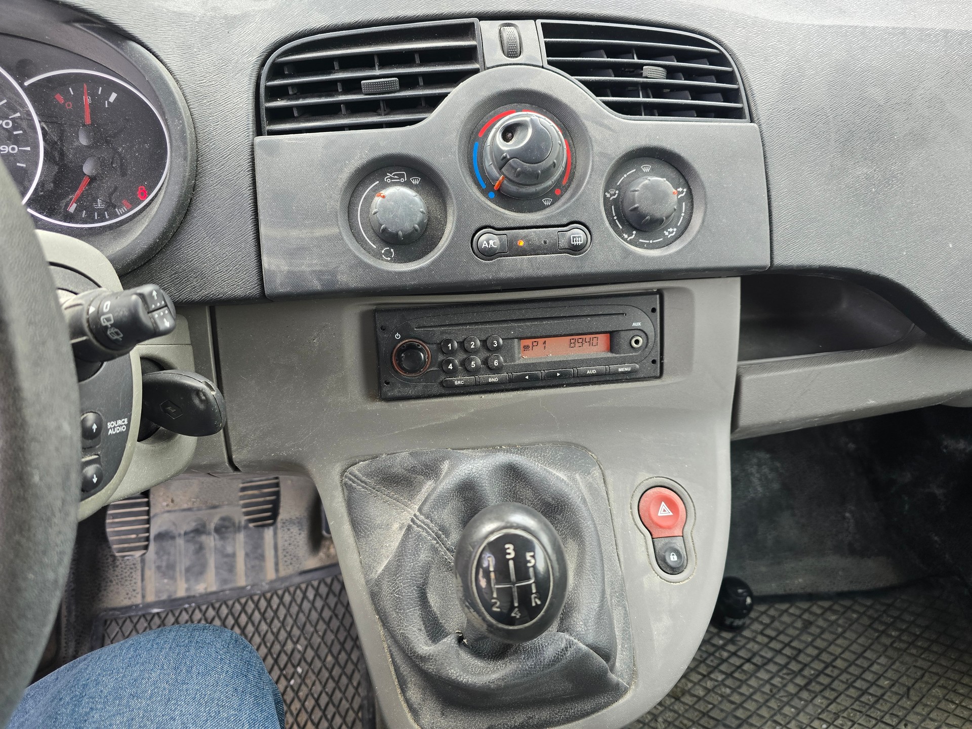 RENAULT Kangoo dCi 85 Business-image-6