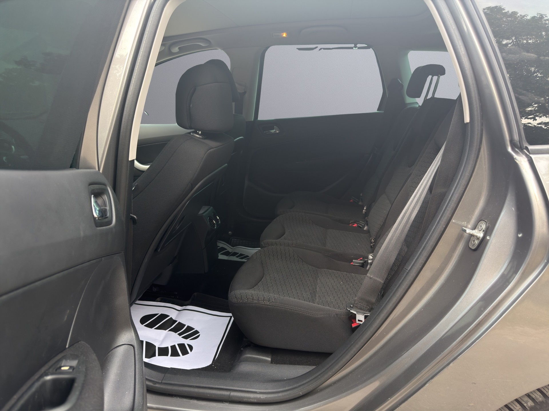 PEUGEOT 308 SW 1.6 16V Turbo Sport Automatic-image-11