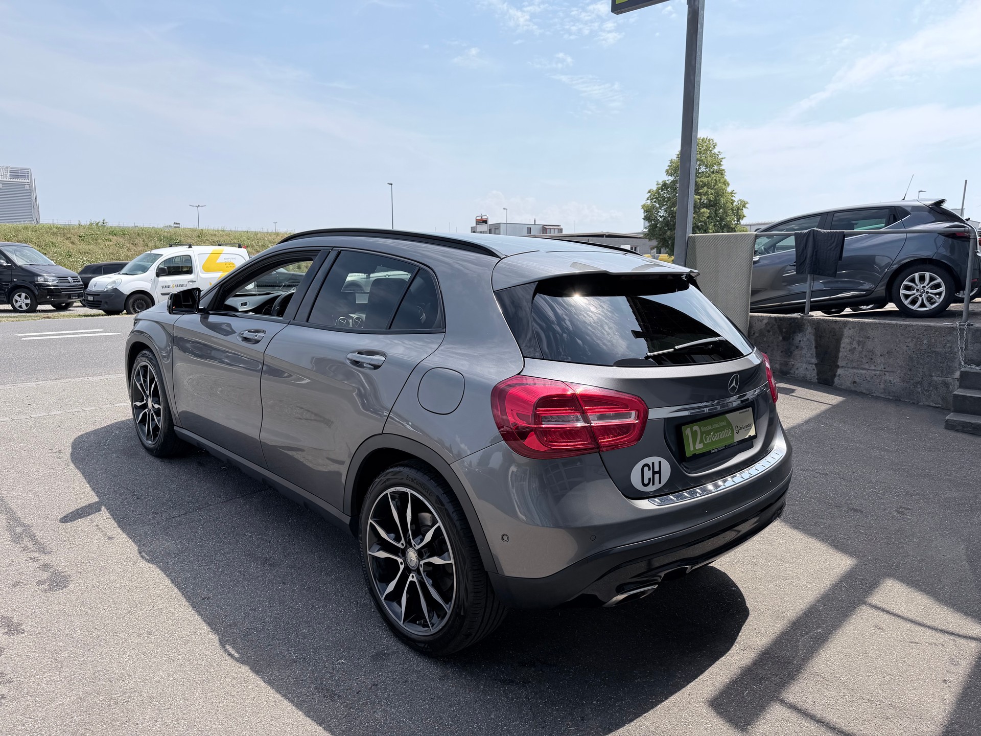 MERCEDES-BENZ GLA 200 Night Star 7G-DCT+++FRISCH AB MFK+++-image-1
