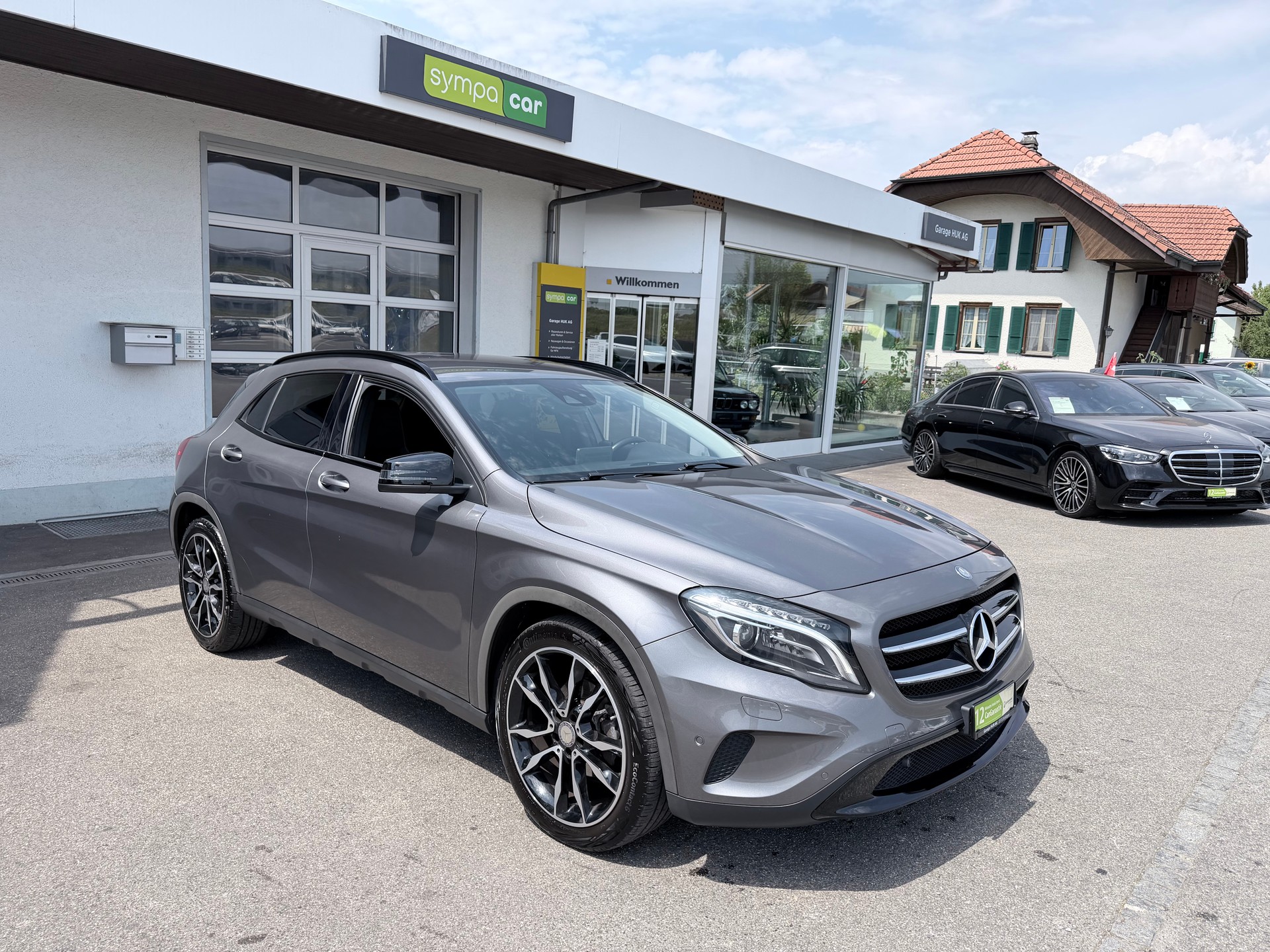MERCEDES-BENZ GLA 200 Night Star 7G-DCT+++FRISCH AB MFK+++-image-0