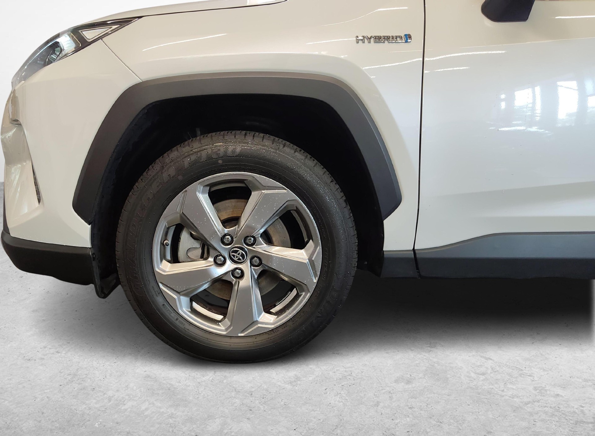 TOYOTA RAV4 2.5 HSD Trend-image-12