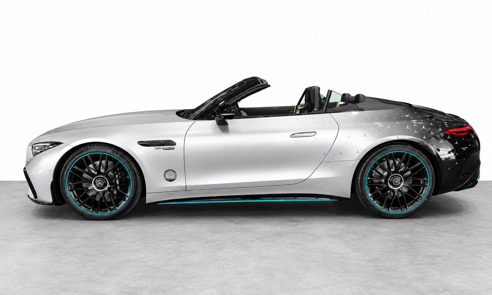 MERCEDES-BENZ AMG SL 63 4M Speedshift MCT Limitiertes Modell – 1. Hand / CH Fahrzeug + Extras / weltweit nur 100 Einheiten-showroom-element-1
