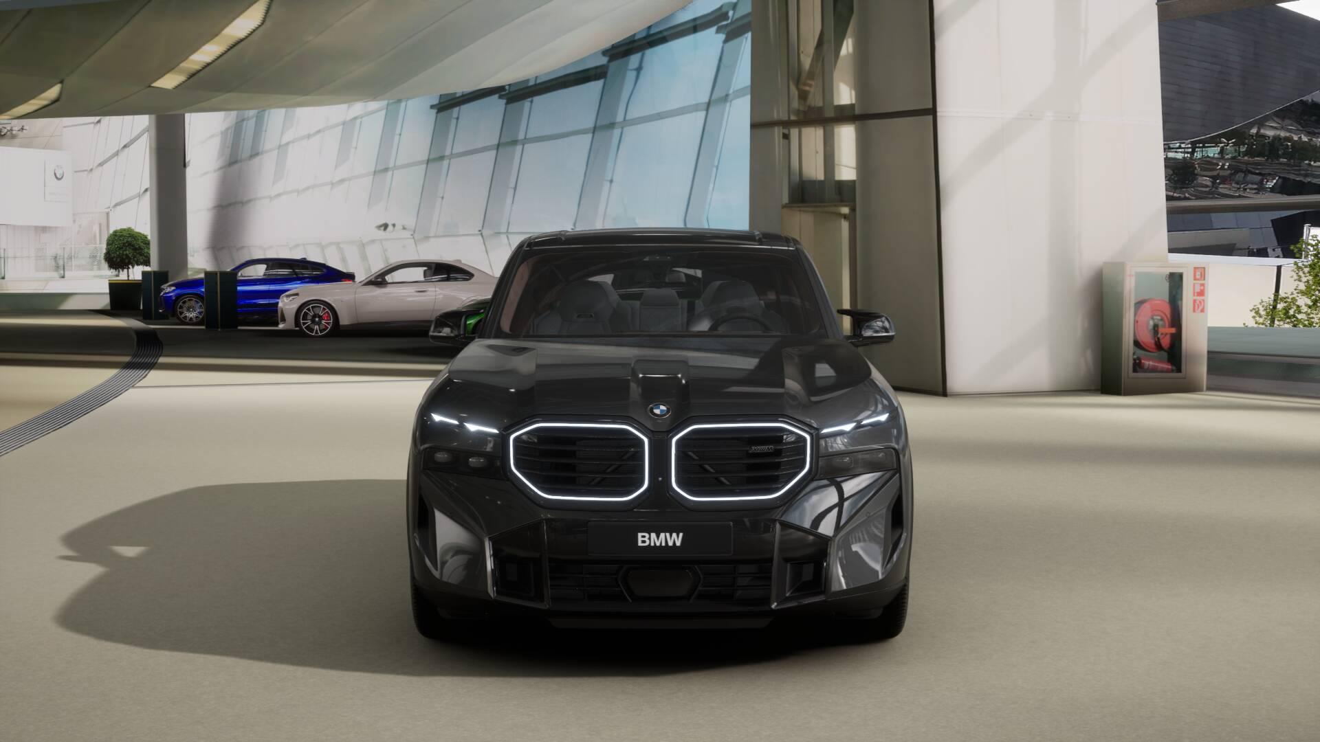 BMW XM 50e Plug-in Hybrid-image-2