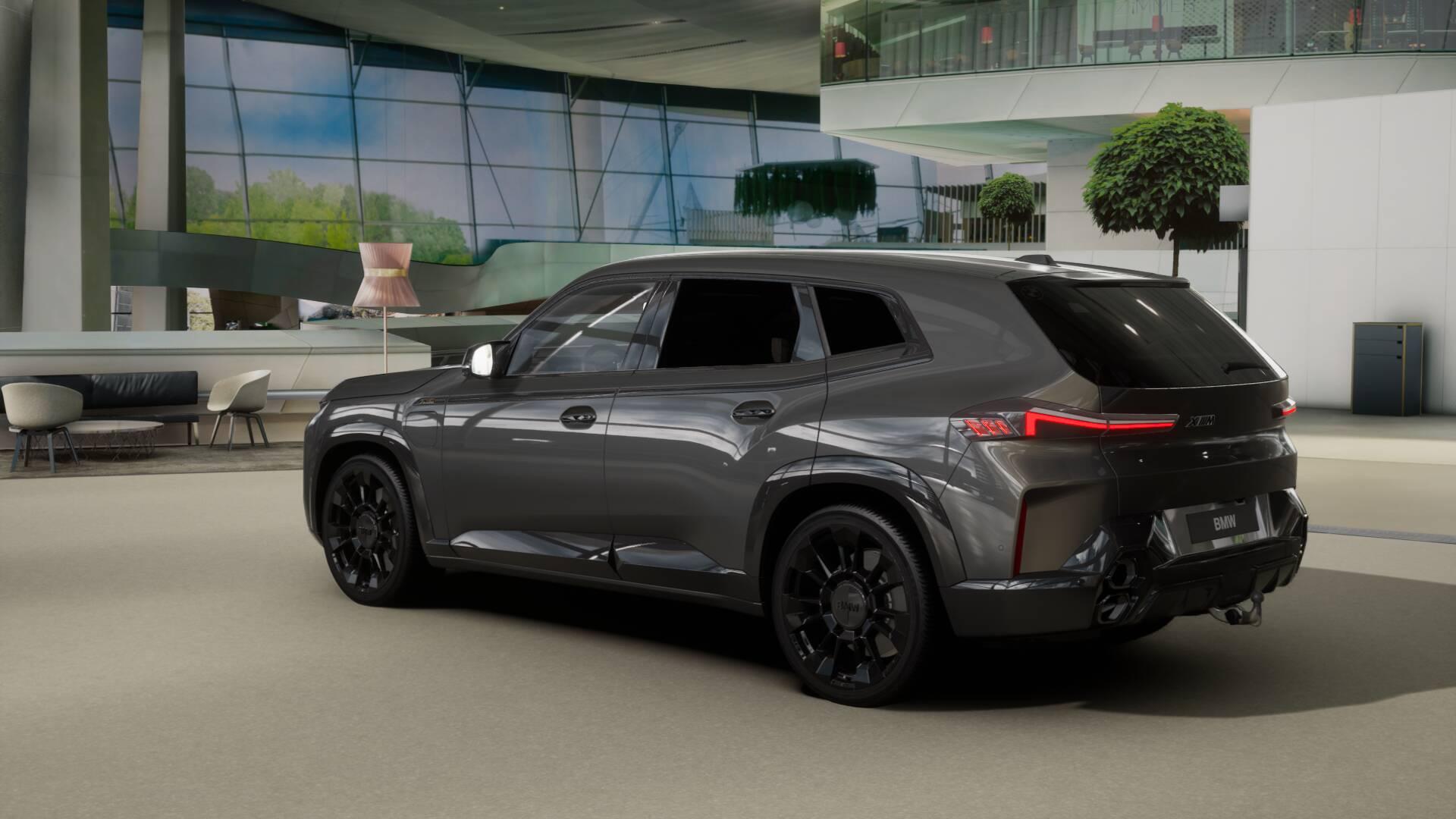 BMW XM 50e Plug-in Hybrid-image-1