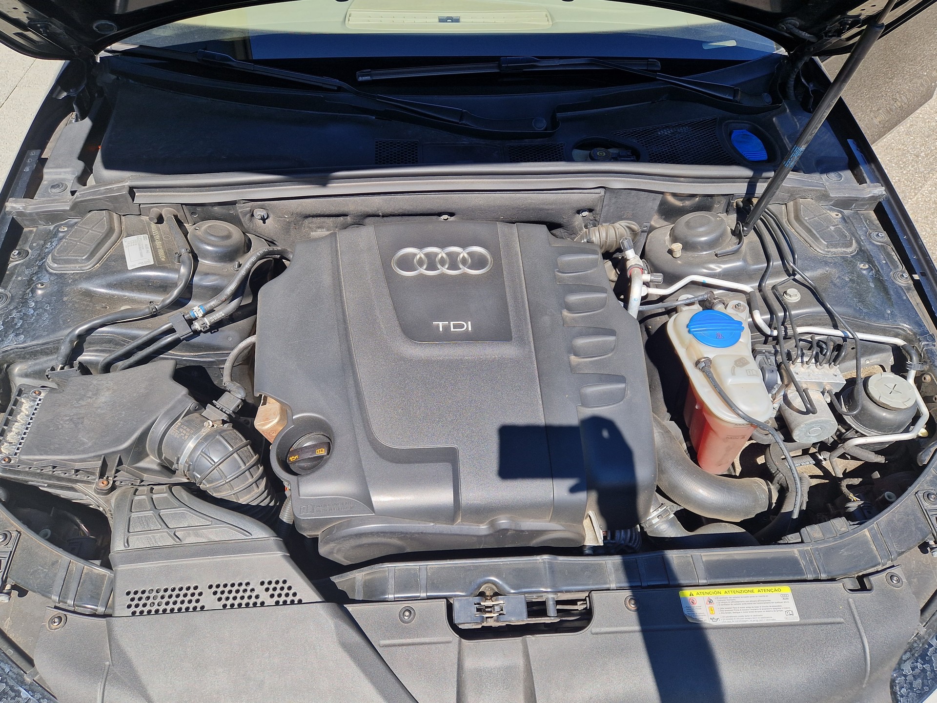 AUDI A4-image-14