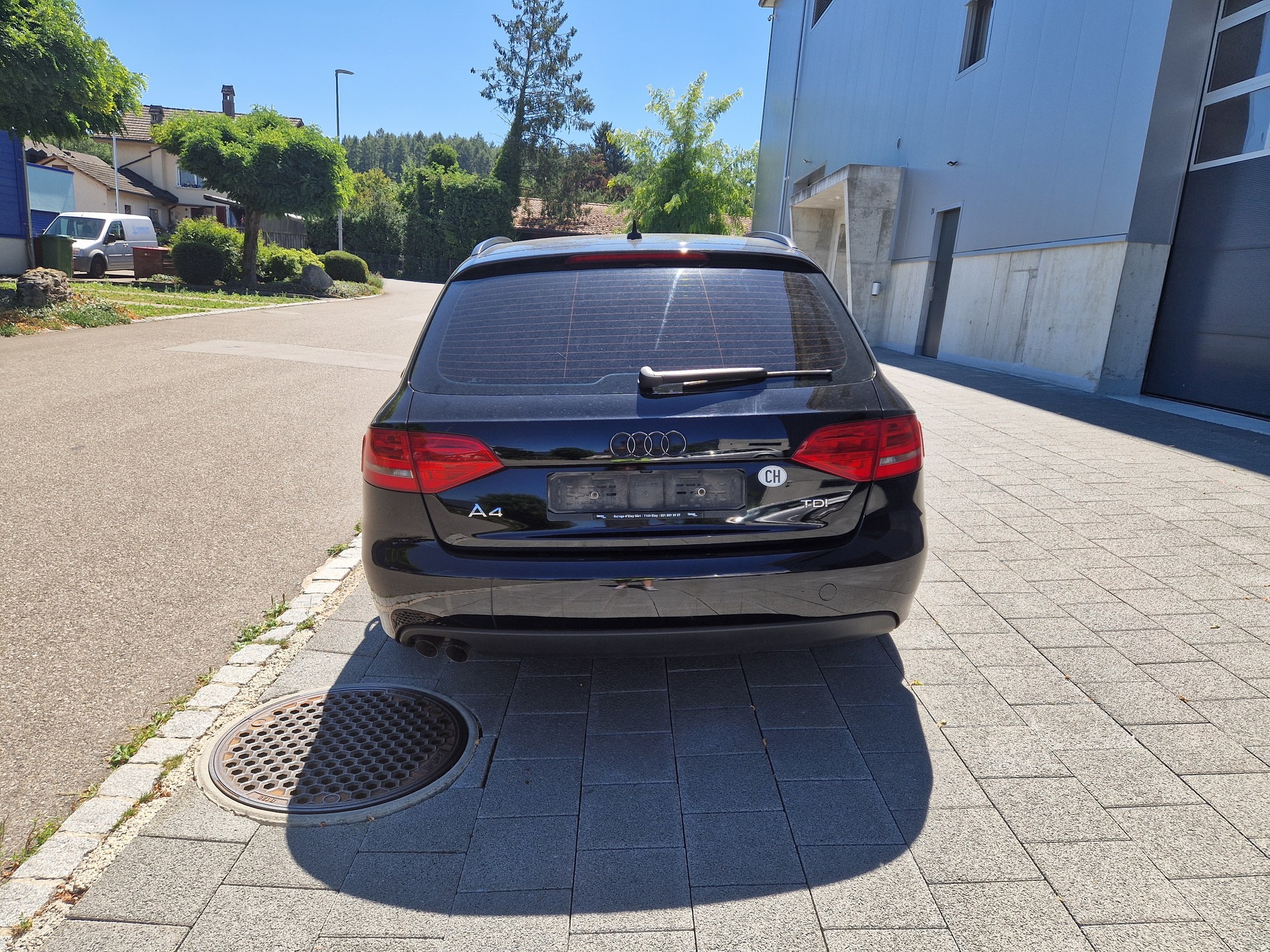 AUDI A4-image-5