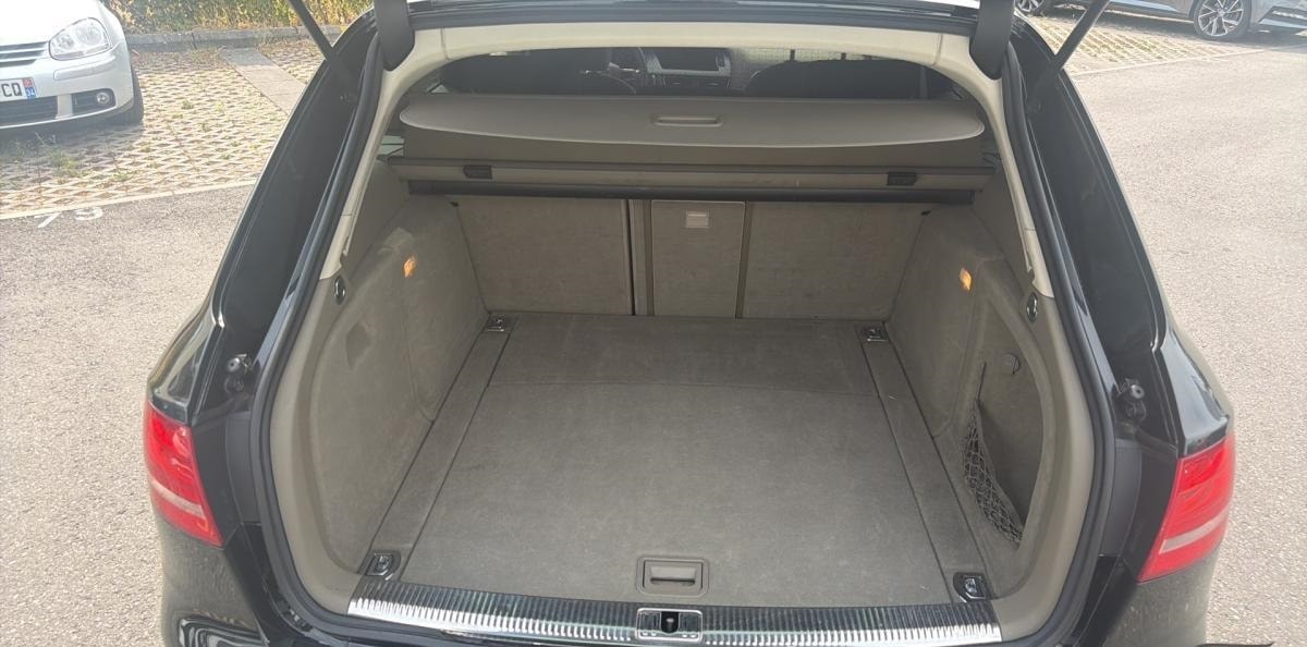 AUDI A4-image-7