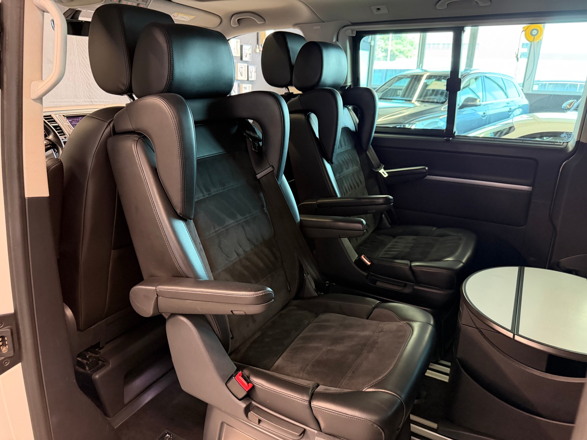 VW T6 Multivan 2.0 TDI Bulli Highline 4Motion DSG-image-24