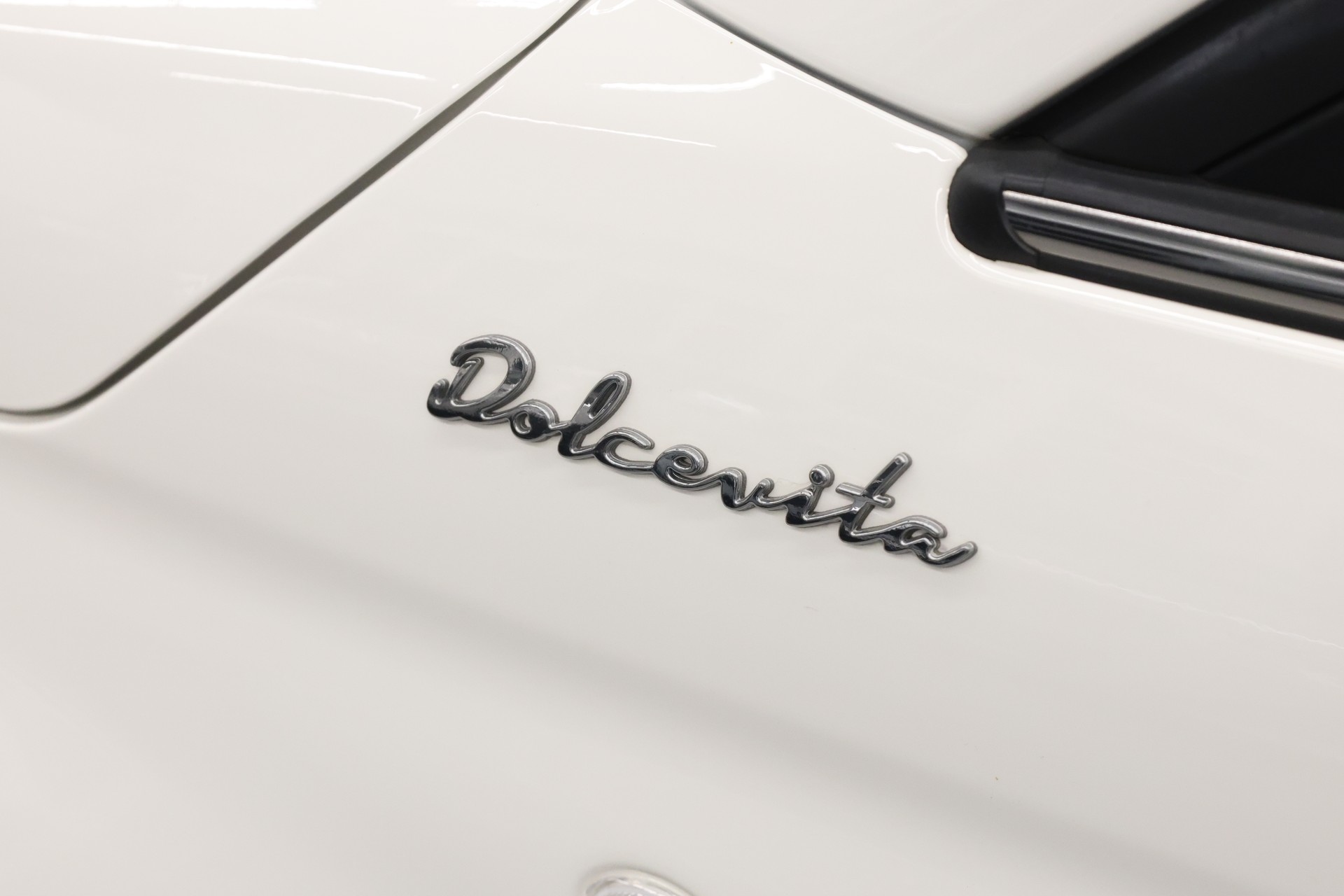 FIAT 500 C 1.0 Hybrid Dolcevita-image-10