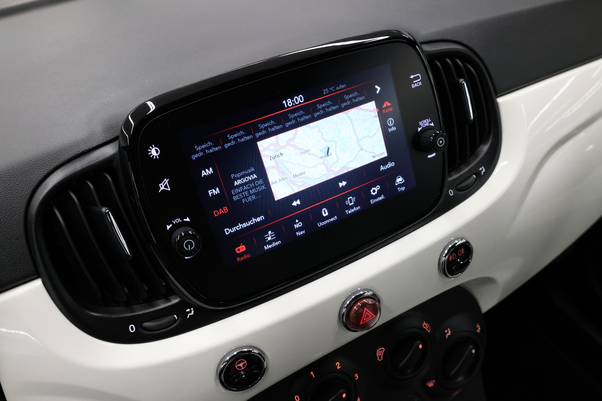 FIAT 500 C 1.0 Hybrid Dolcevita-image-17