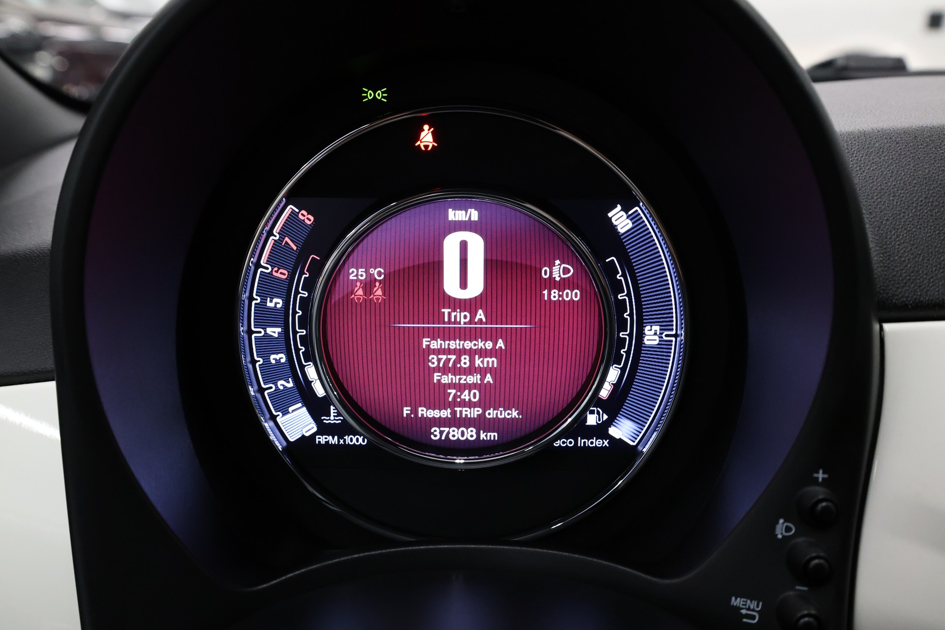 FIAT 500 C 1.0 Hybrid Dolcevita-image-16