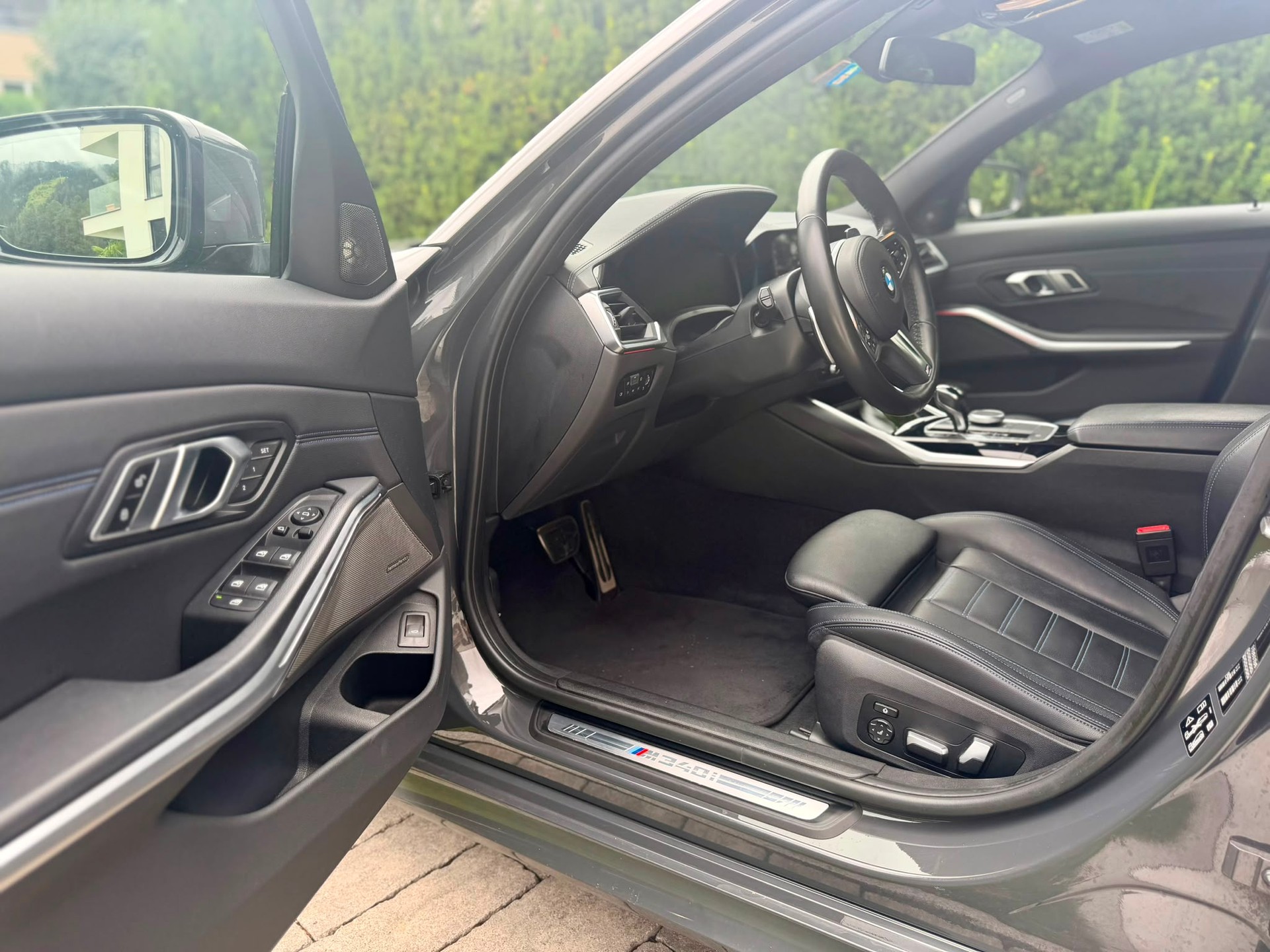 BMW M340i xDrive-image-7