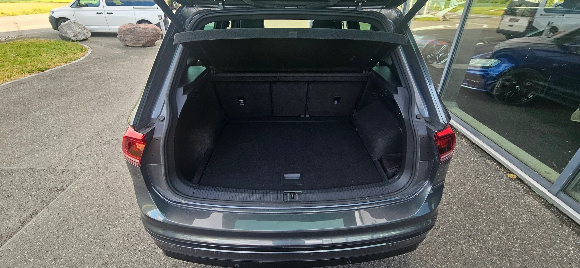 VW Tiguan 2.0 TDI SCR Highline 4Motion DSG-image-15
