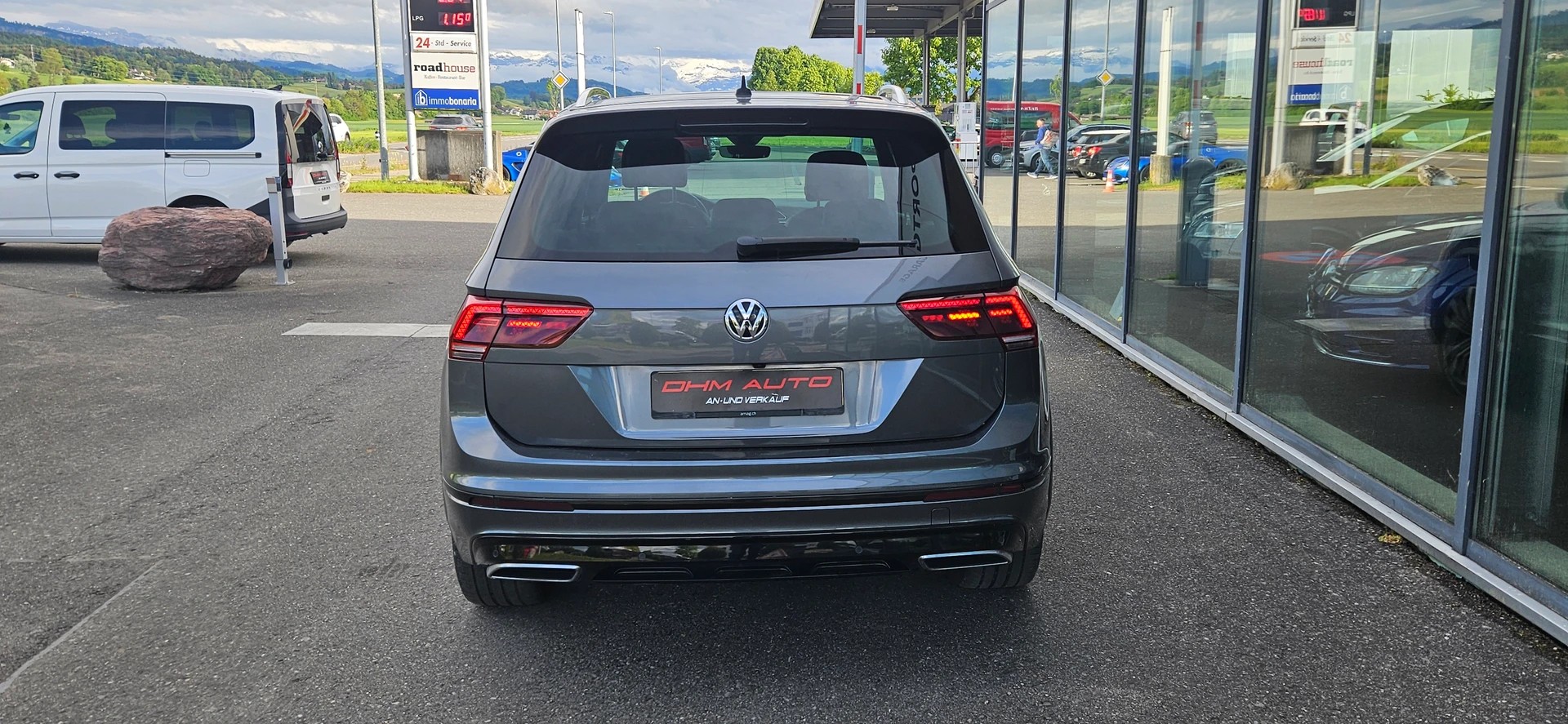 VW Tiguan 2.0 TDI SCR Highline 4Motion DSG-image-4