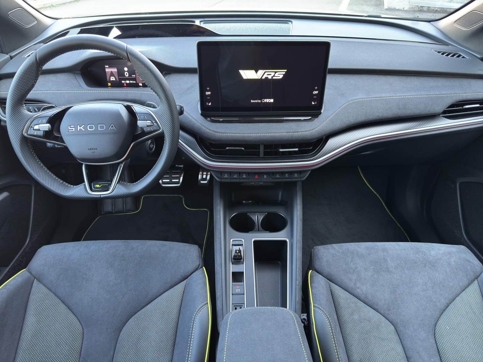 SKODA Elroq RS 4x4-image-9