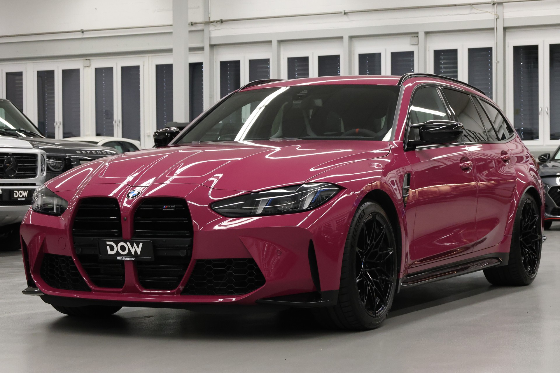 BMW M3 Competition xDrive Touring-showroom-element-2