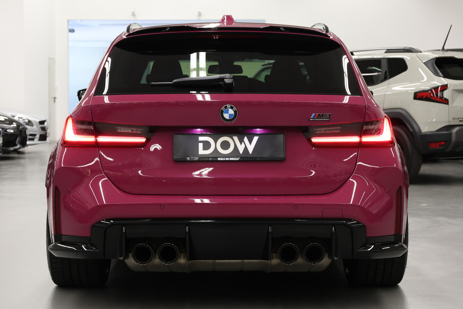 BMW M3 Competition xDrive Touring-image-7