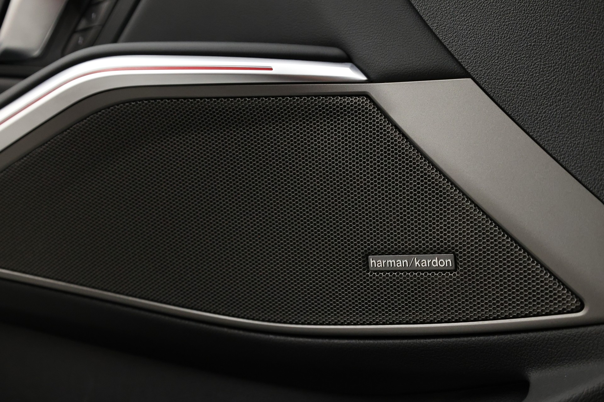 BMW M3 Competition xDrive Touring-image-33