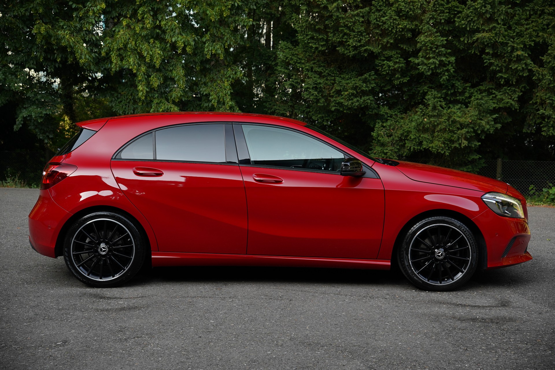 MERCEDES-BENZ A 200 Urban 7G-DCT-image-1