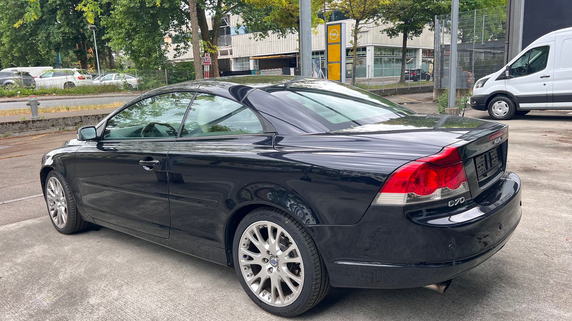 VOLVO C70 T5 Summum-image-2