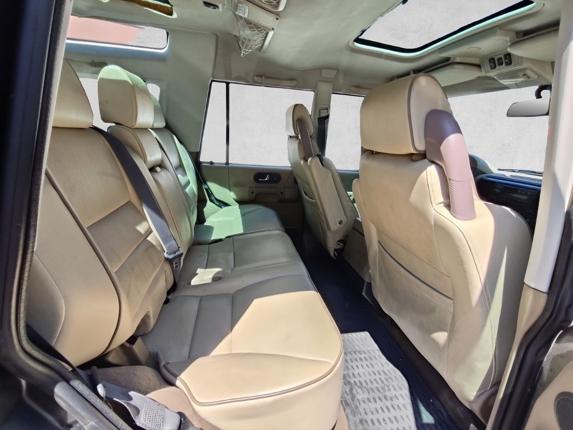 LAND ROVER Discovery 4.0 ES-image-10