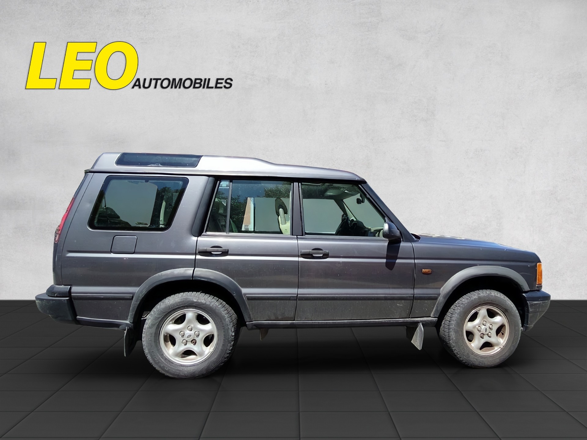 LAND ROVER Discovery 4.0 ES-image-5