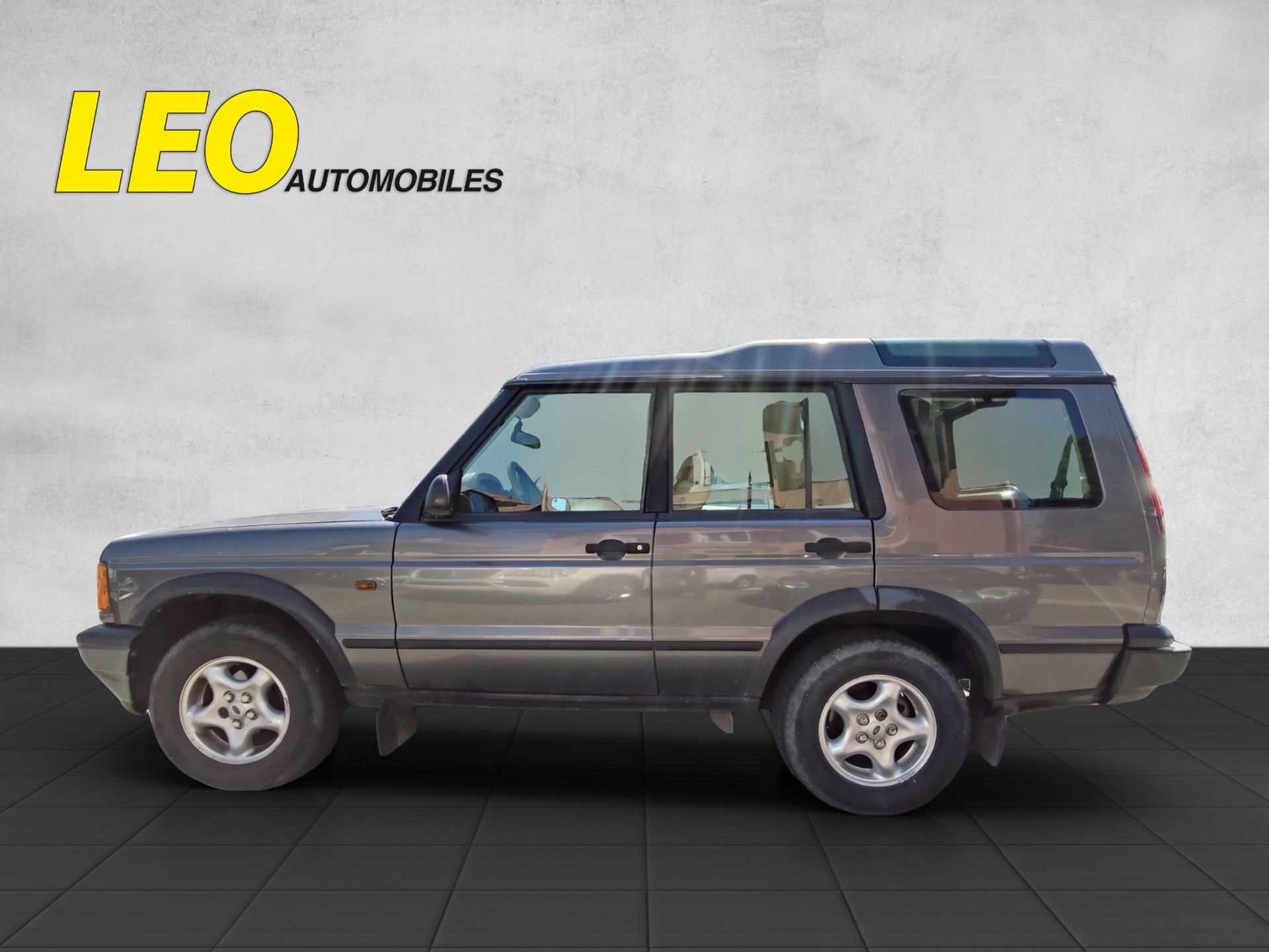LAND ROVER Discovery 4.0 ES-image-4