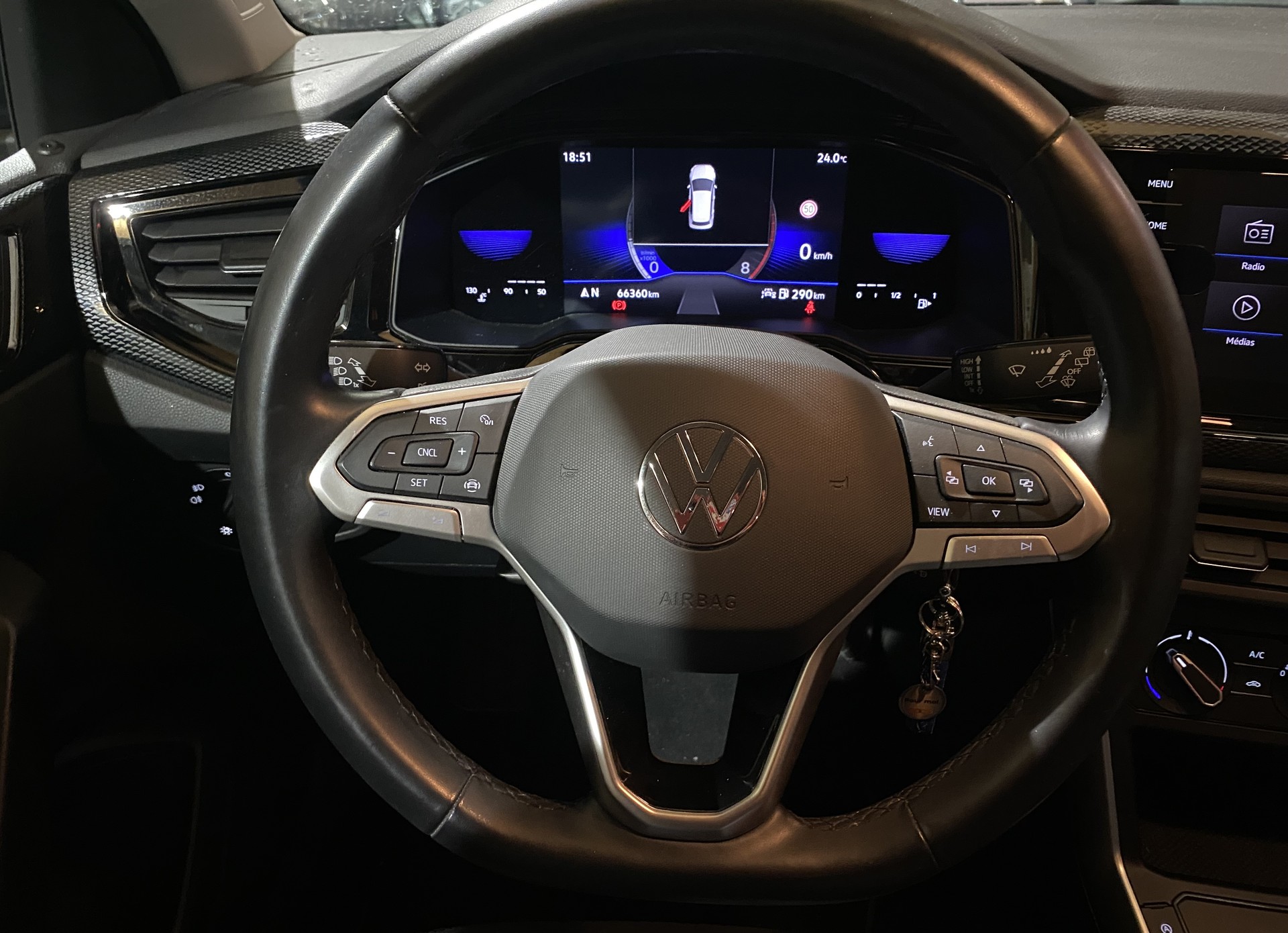 VW Polo 1.0 TSI Life-image-16
