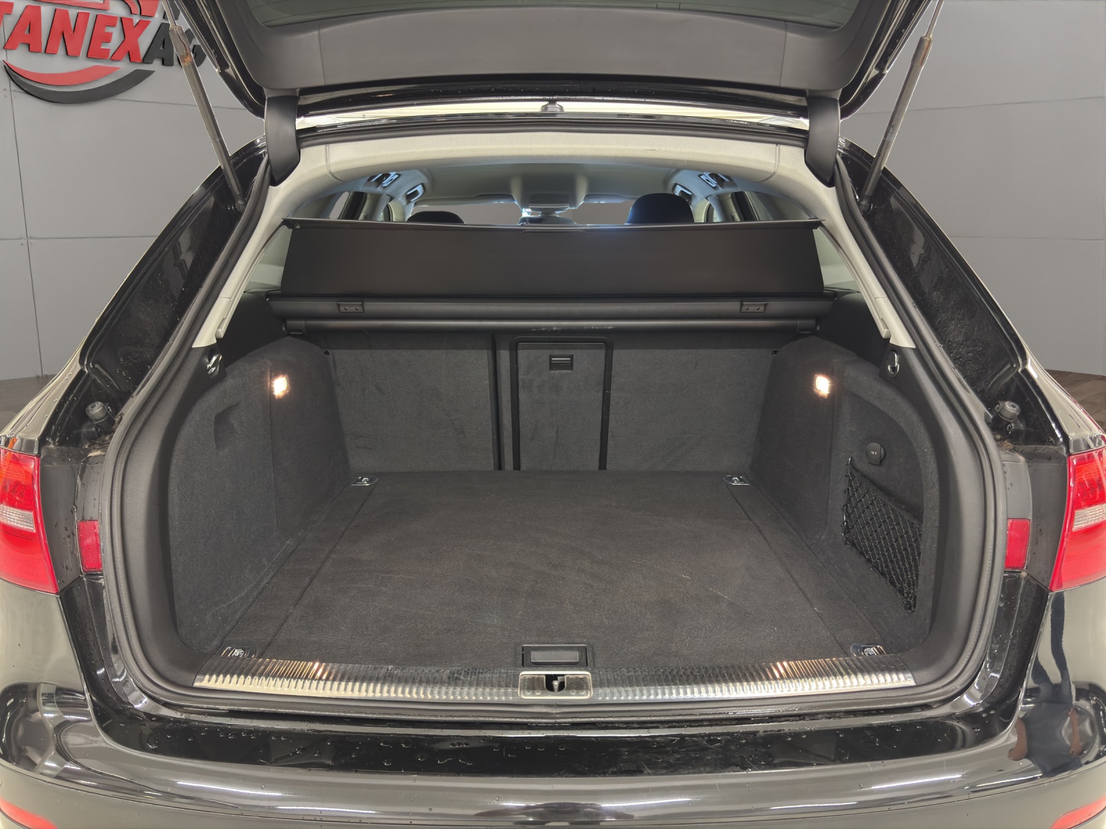 AUDI A4 allroad 3.0 TDI quattro S-tronic-image-18