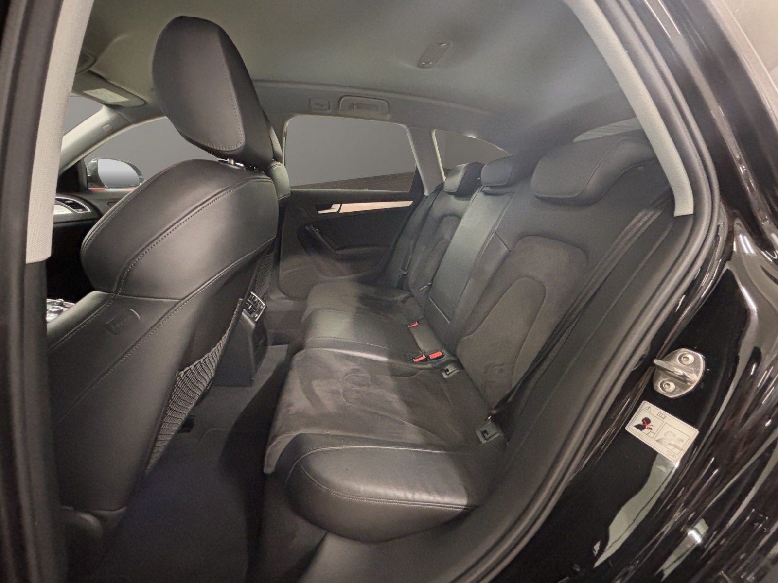 AUDI A4 allroad 3.0 TDI quattro S-tronic-image-12