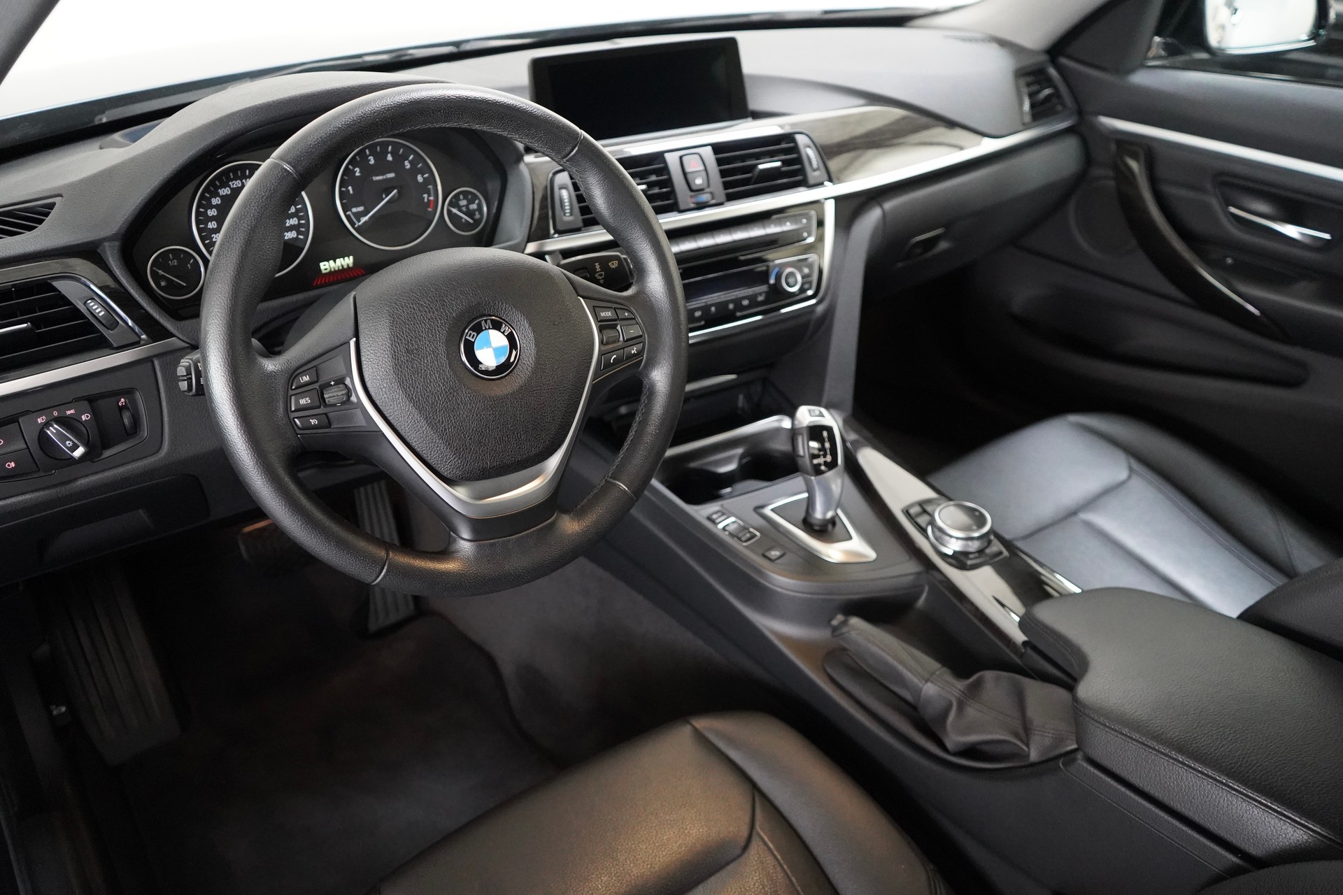 BMW 428i Coupé xDrive Luxury Line Steptronic-image-8