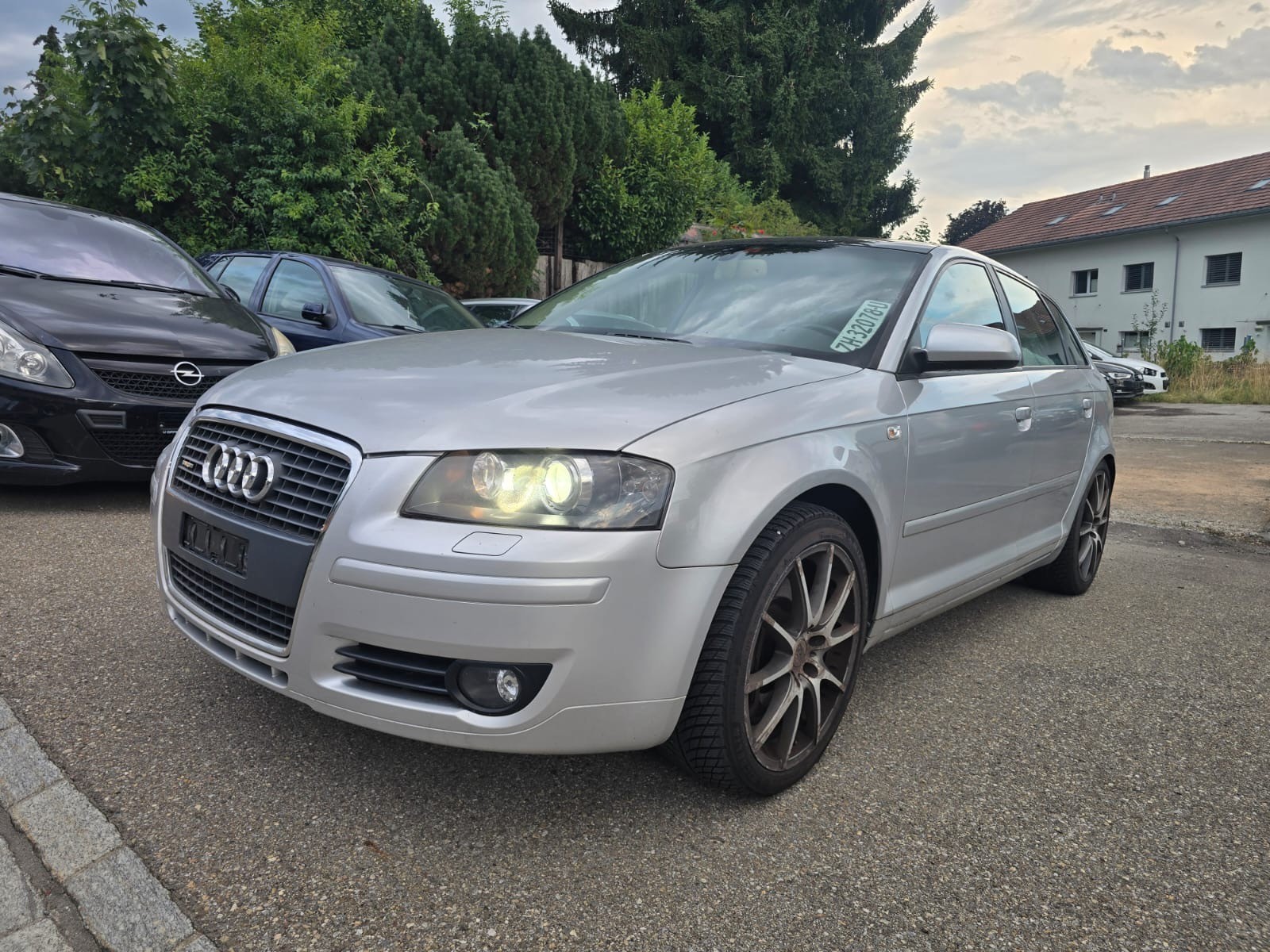 AUDI A3 Sportback 3.2 V6 Ambition quattro-image-0