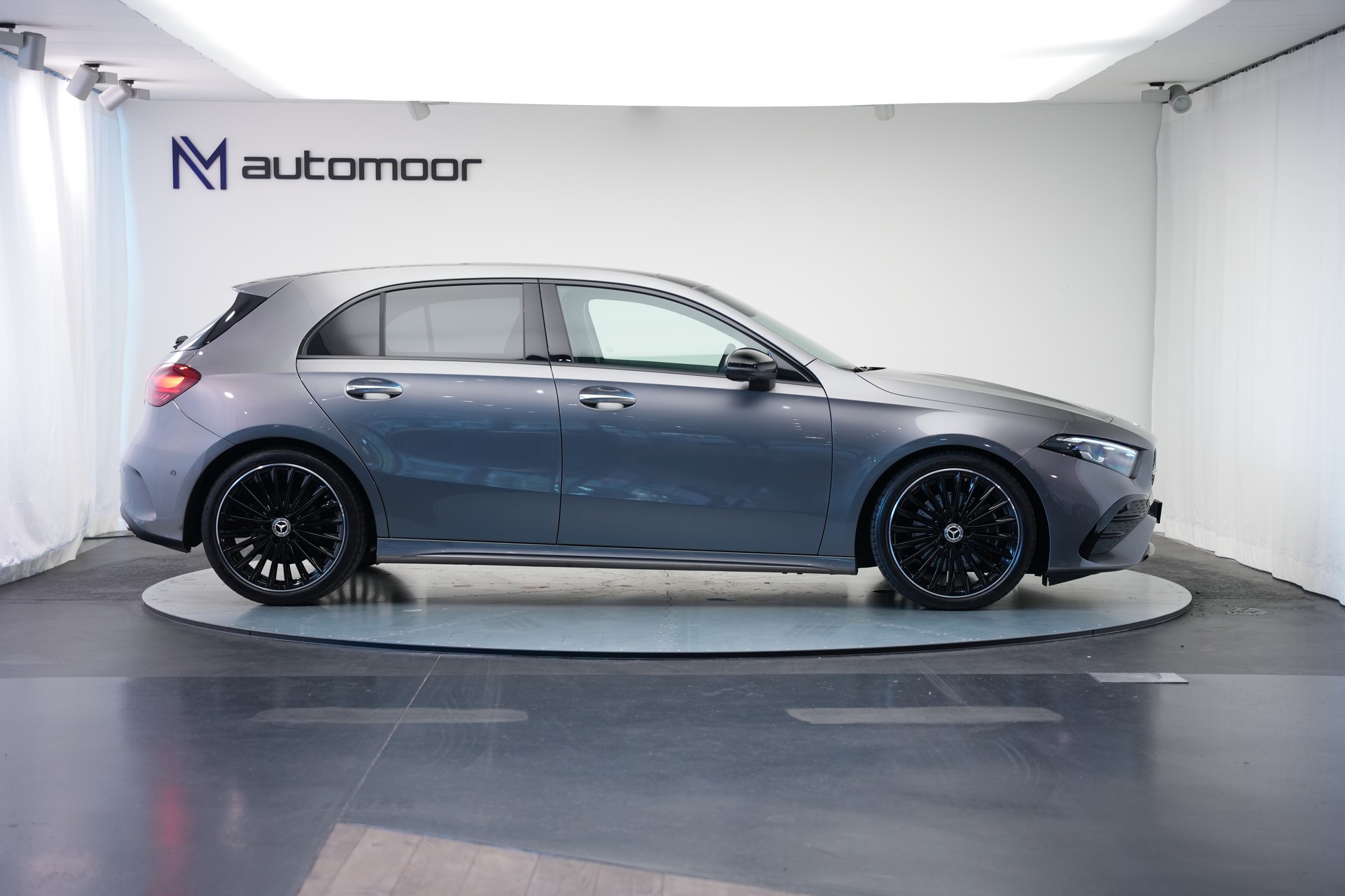 MERCEDES-BENZ A 220 4Matic 8G-DCT *CH-Fahrzeug*-image-3