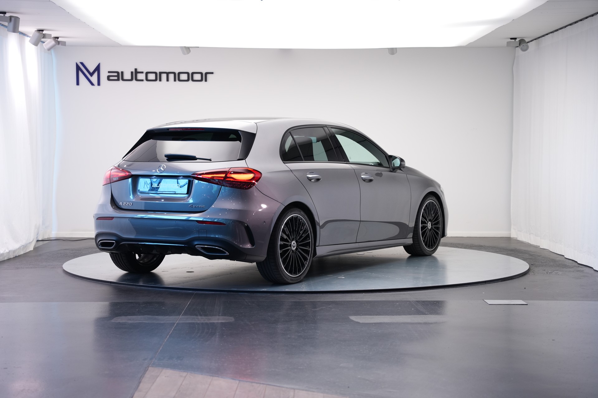 MERCEDES-BENZ A 220 4Matic 8G-DCT *CH-Fahrzeug*-image-4
