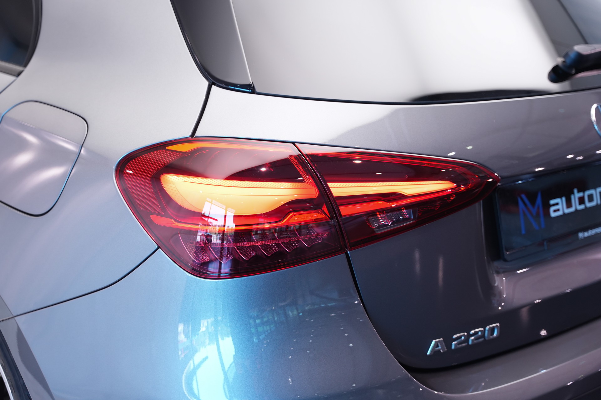 MERCEDES-BENZ A 220 4Matic 8G-DCT *CH-Fahrzeug*-image-39
