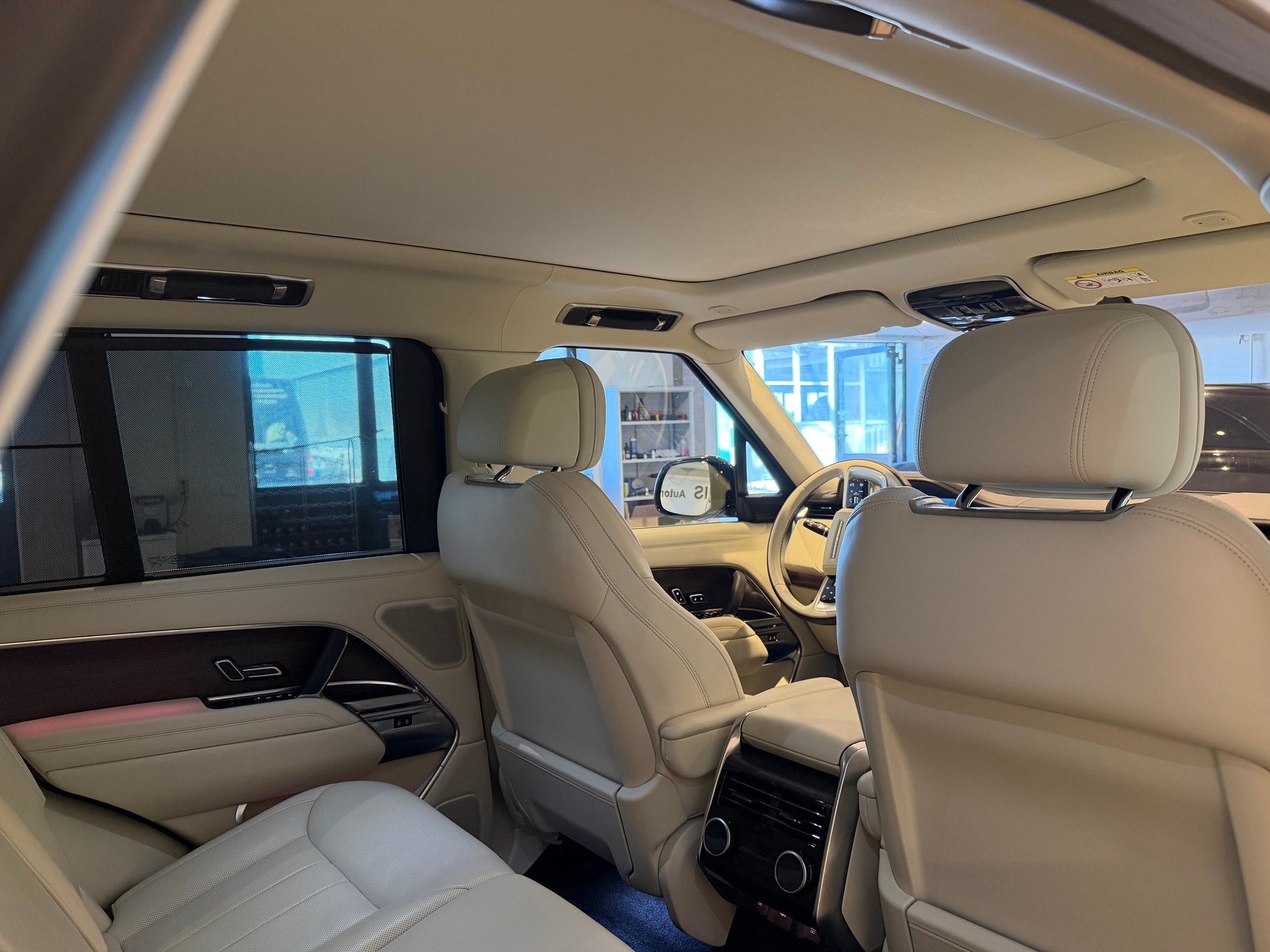 LAND ROVER Range Rover 4.4 V8 Autobiography-image-12