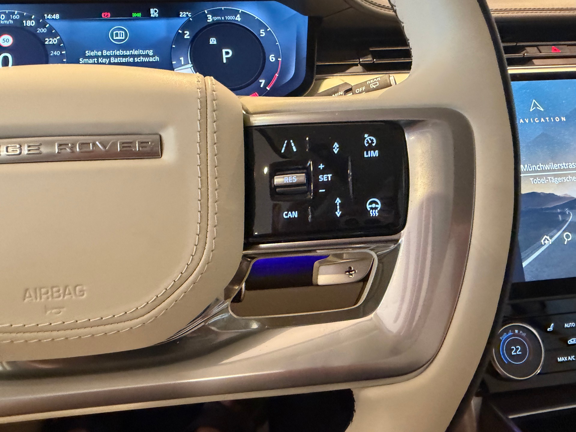 LAND ROVER Range Rover 4.4 V8 Autobiography-image-19