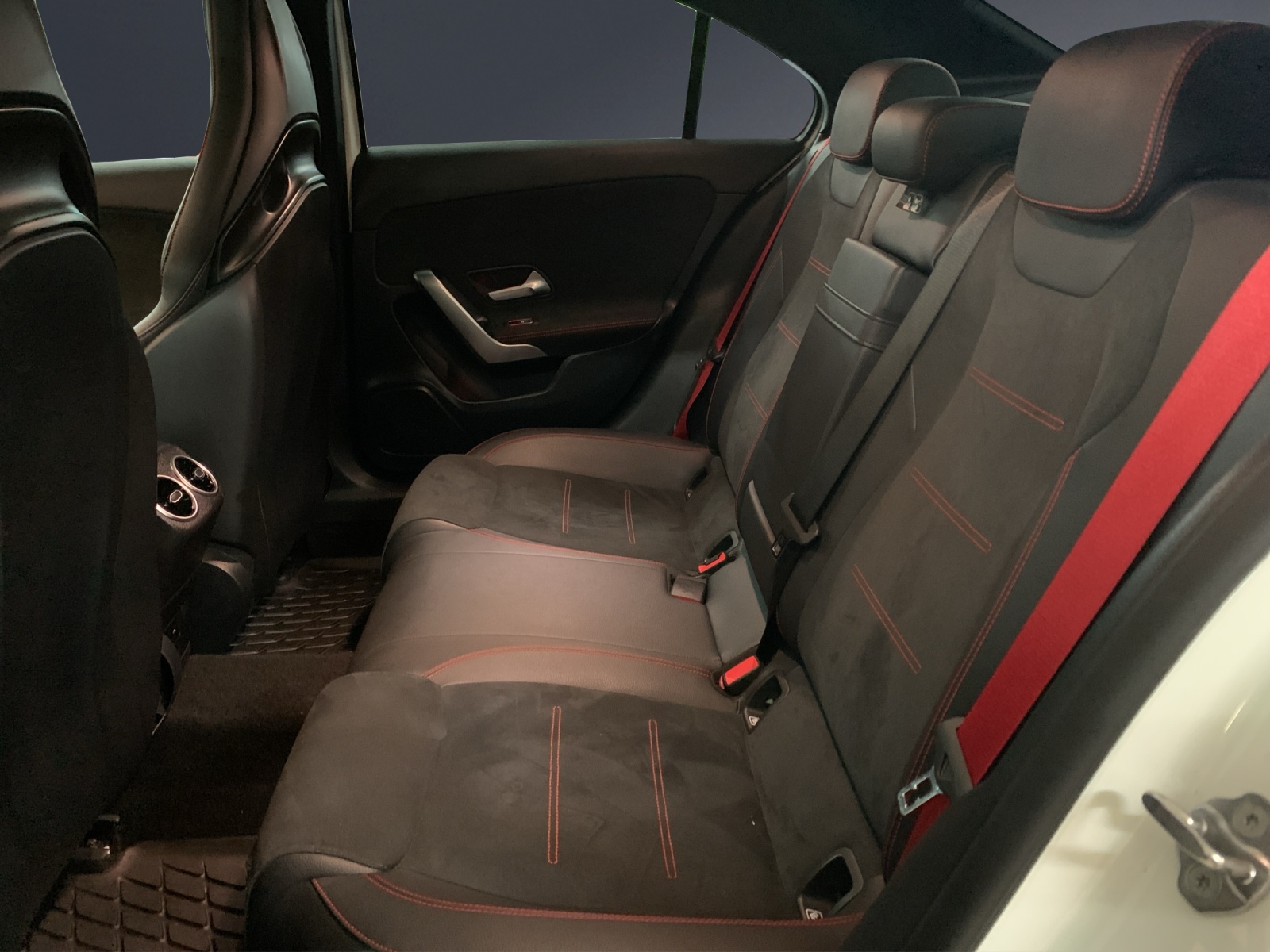 Image MERCEDES-BENZ A-35-AMG A 35 AMG 4Matic