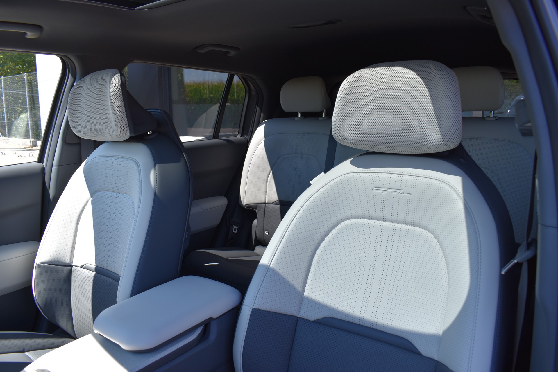 KIA EV3 81,4 kWh GT Line 4x4-image-12