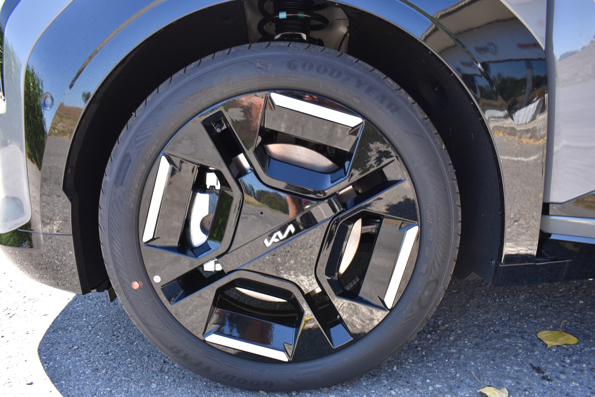 KIA EV3 81,4 kWh GT Line 4x4-image-13